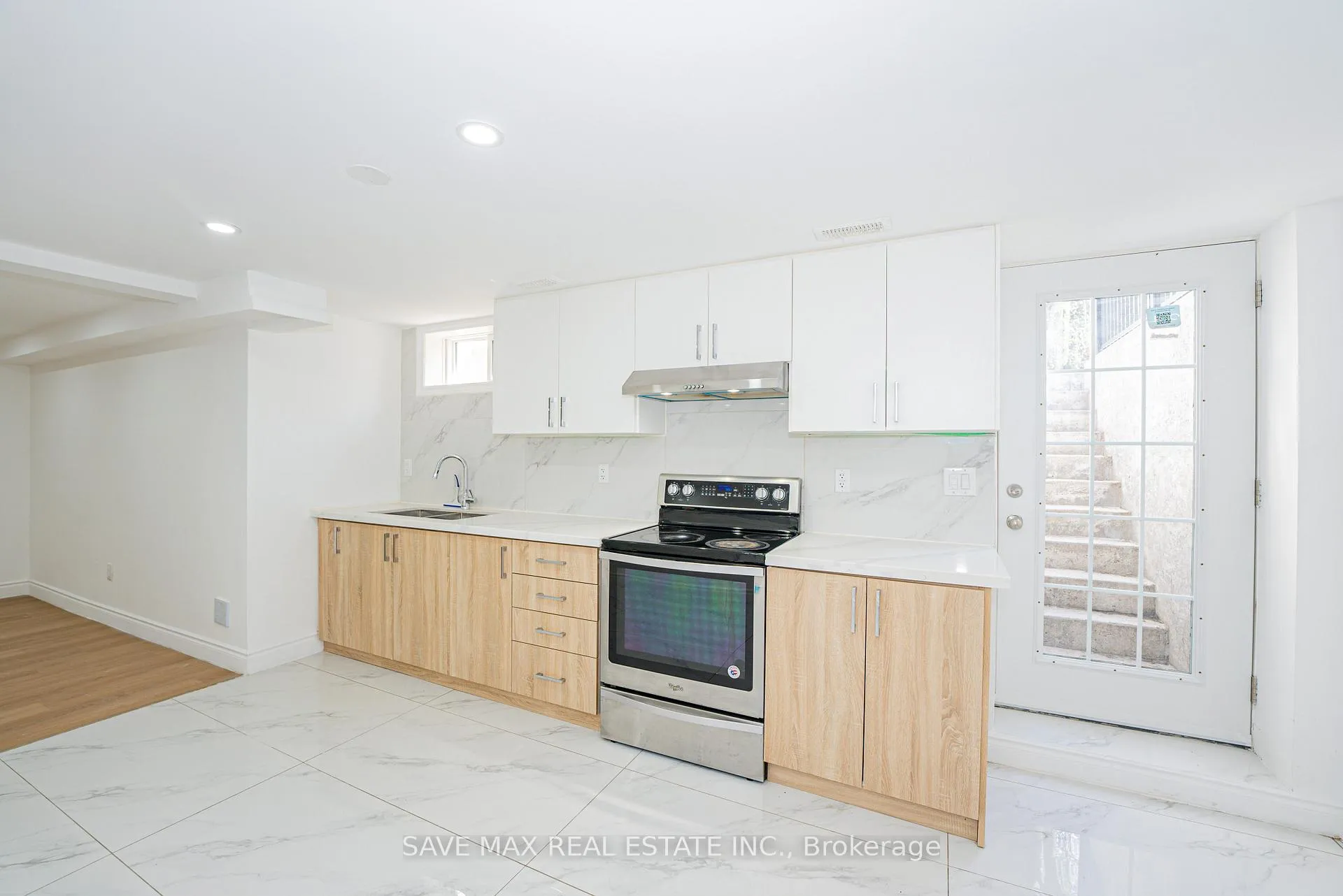 Photo 35 of 281 Parkmount Drive, Waterloo — HOMEH