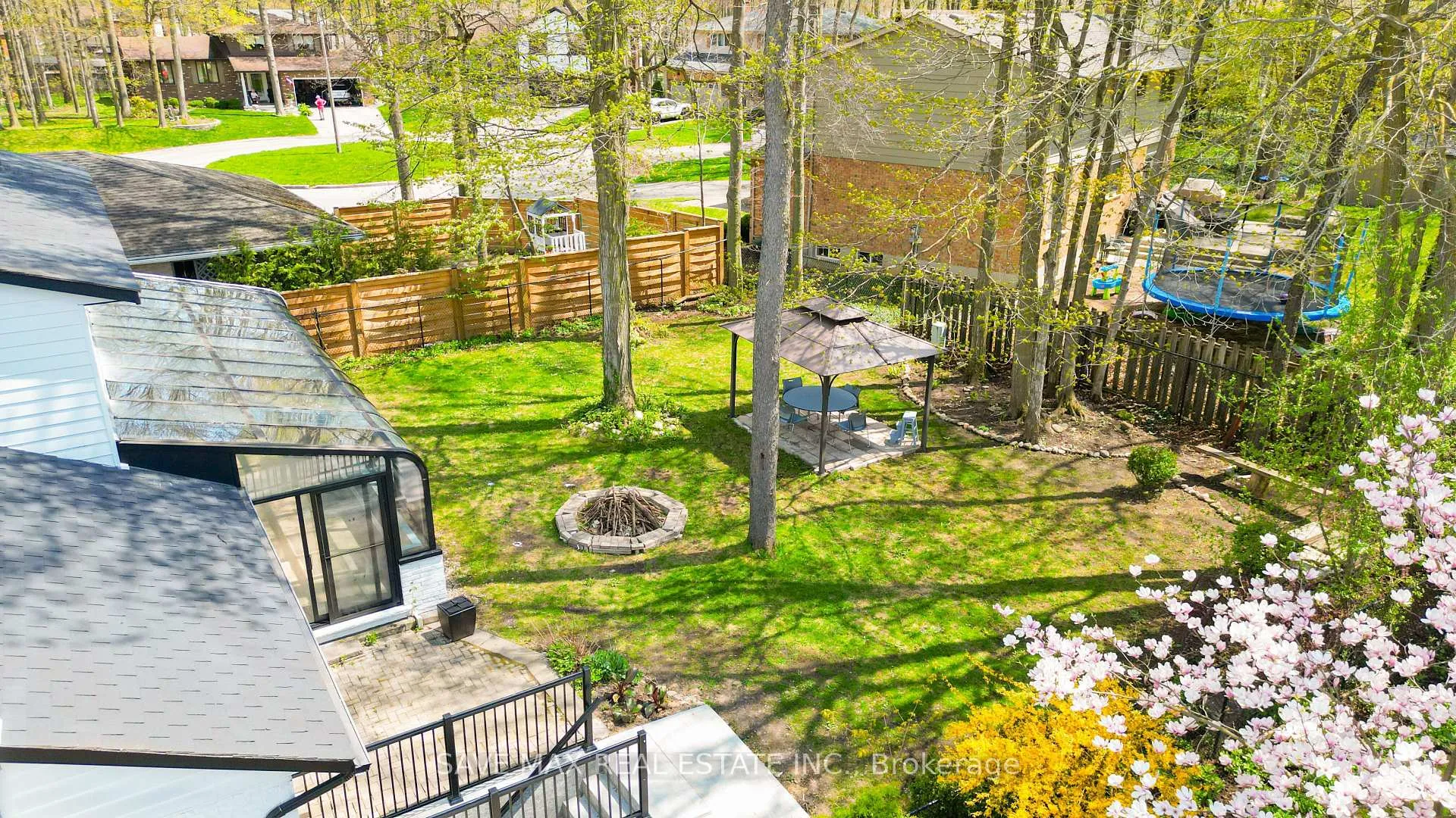 Photo 45 of 281 Parkmount Drive, Waterloo — HOMEH