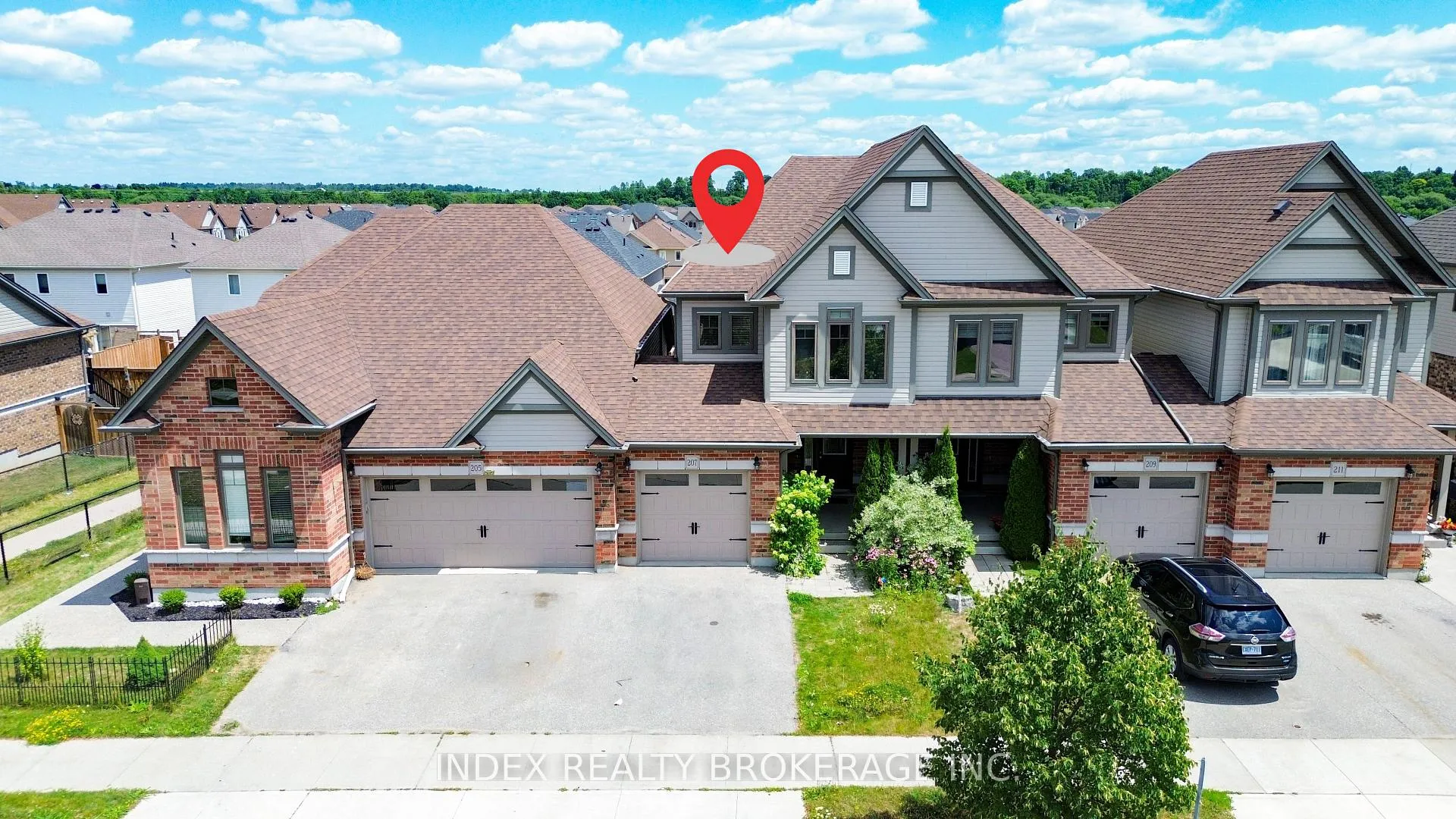 Photo 3 of 207 Eden Oak Trail, Kitchener, Idlewood/Lackner Woods — HOMEH
