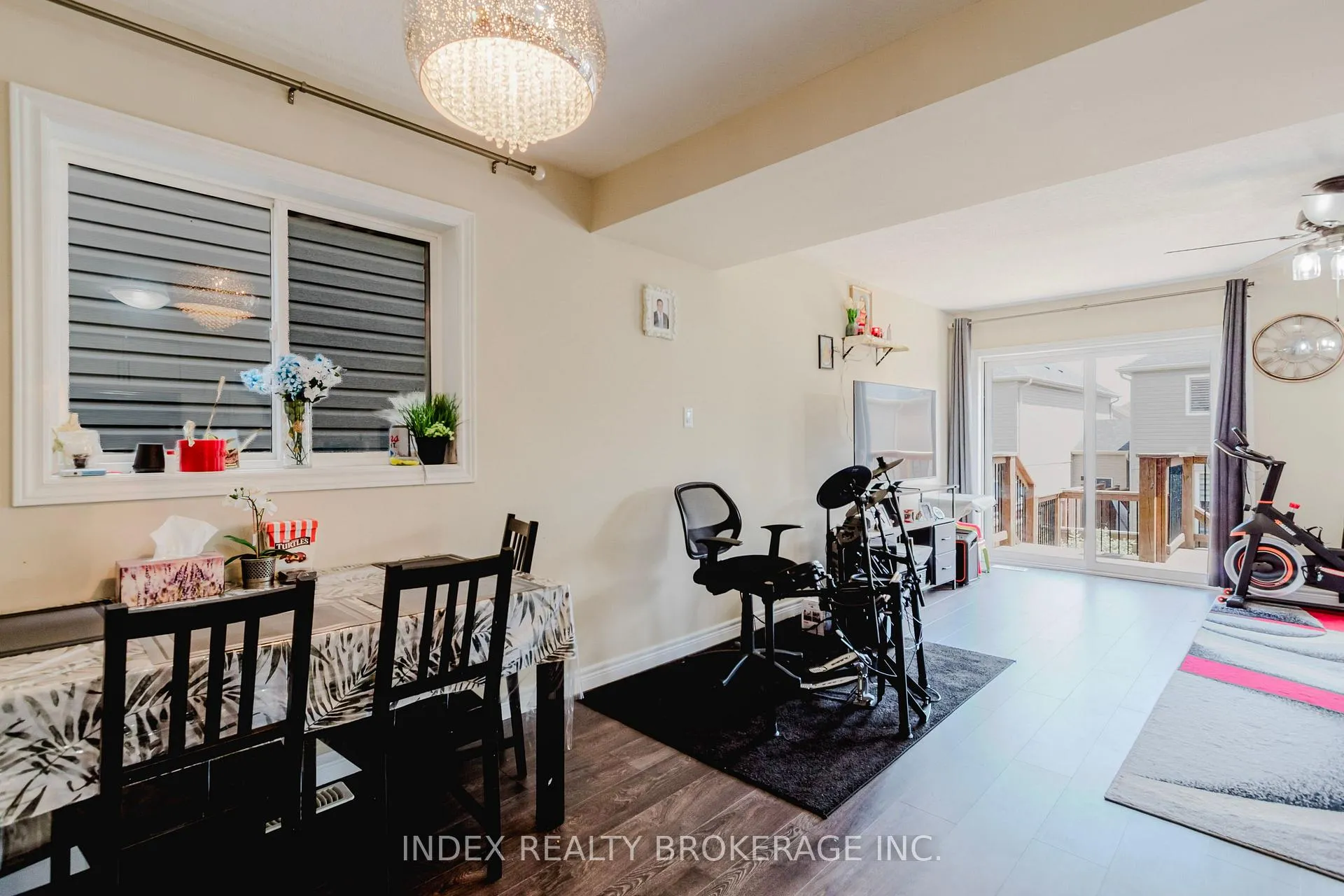 Photo 17 of 207 Eden Oak Trail, Kitchener, Idlewood/Lackner Woods — HOMEH