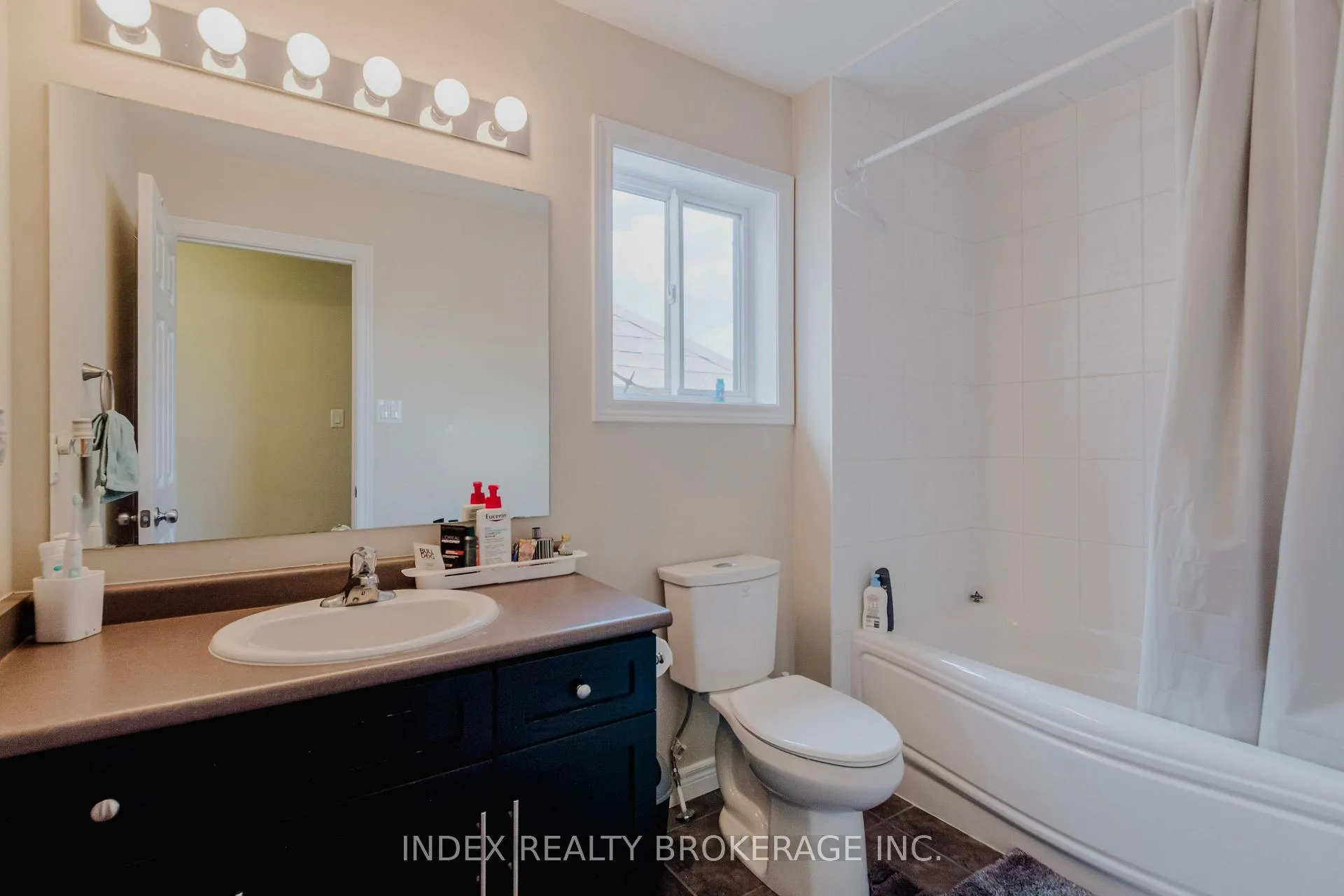 Photo 34 of 207 Eden Oak Trail, Kitchener, Idlewood/Lackner Woods — HOMEH