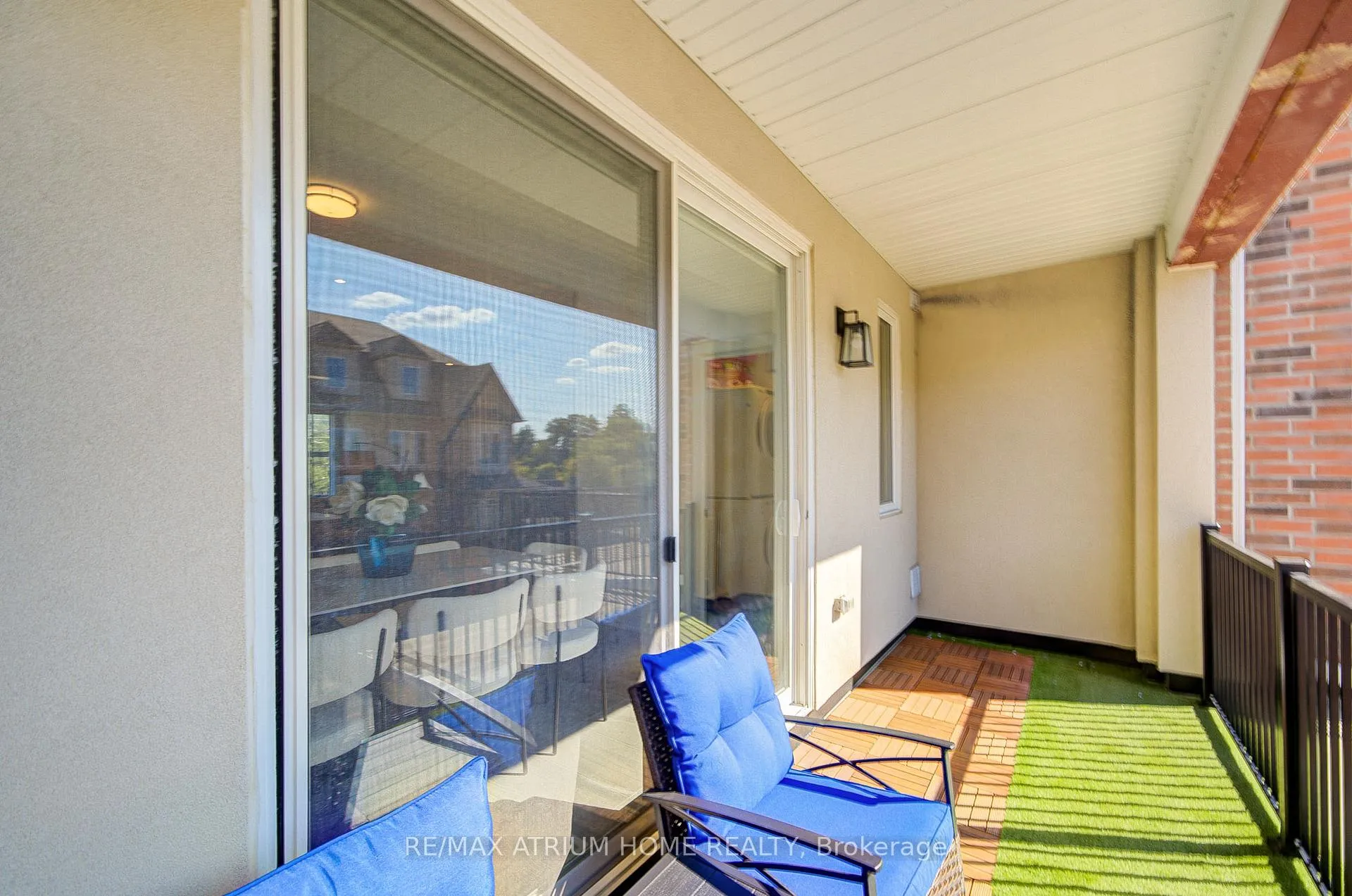 Photo 5 of 9076 Woodbine Ave, Markham, Buttonville — HOMEH