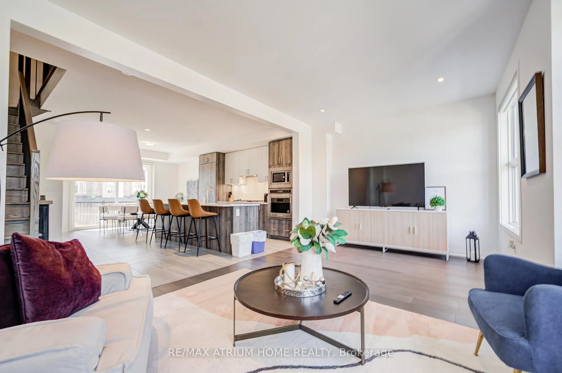 Photo 9 of 9076 Woodbine Ave, Markham, Buttonville — HOMEH