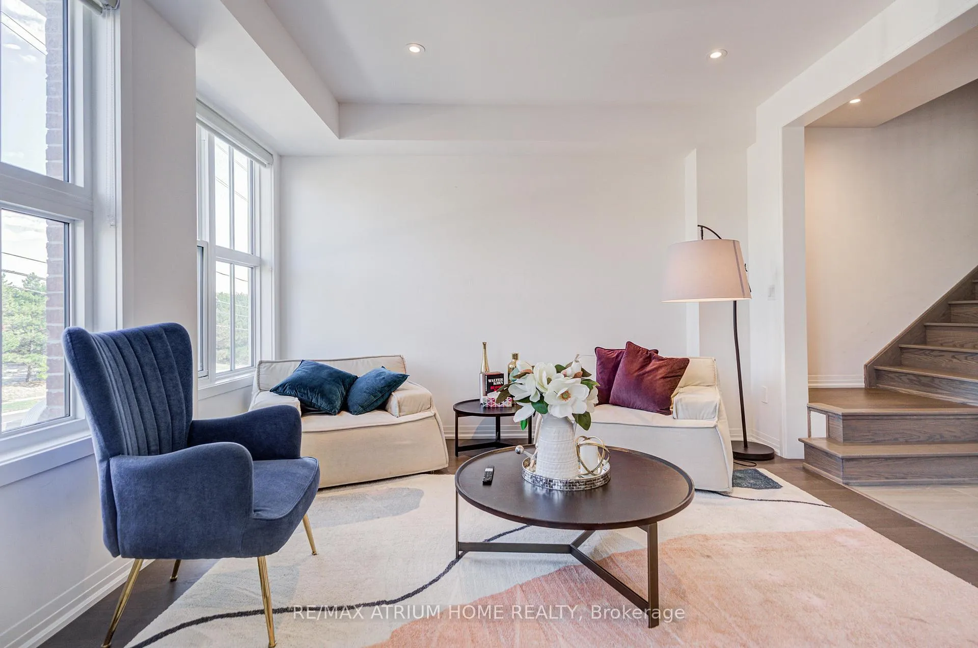 Photo 10 of 9076 Woodbine Ave, Markham, Buttonville — HOMEH