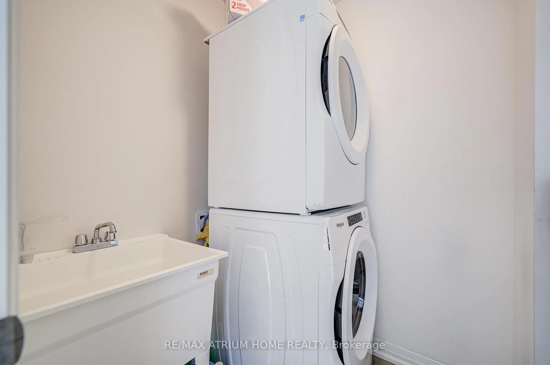 Photo 13 of 9076 Woodbine Ave, Markham, Buttonville — HOMEH