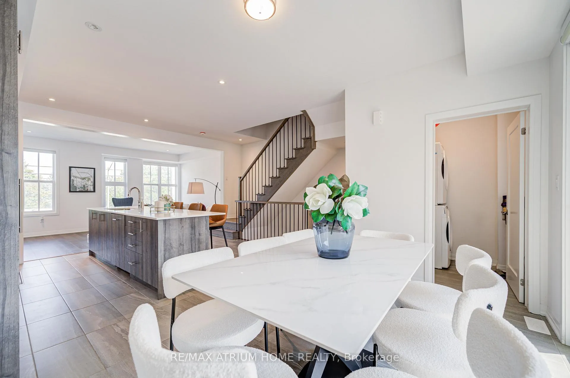 Photo 14 of 9076 Woodbine Ave, Markham, Buttonville — HOMEH