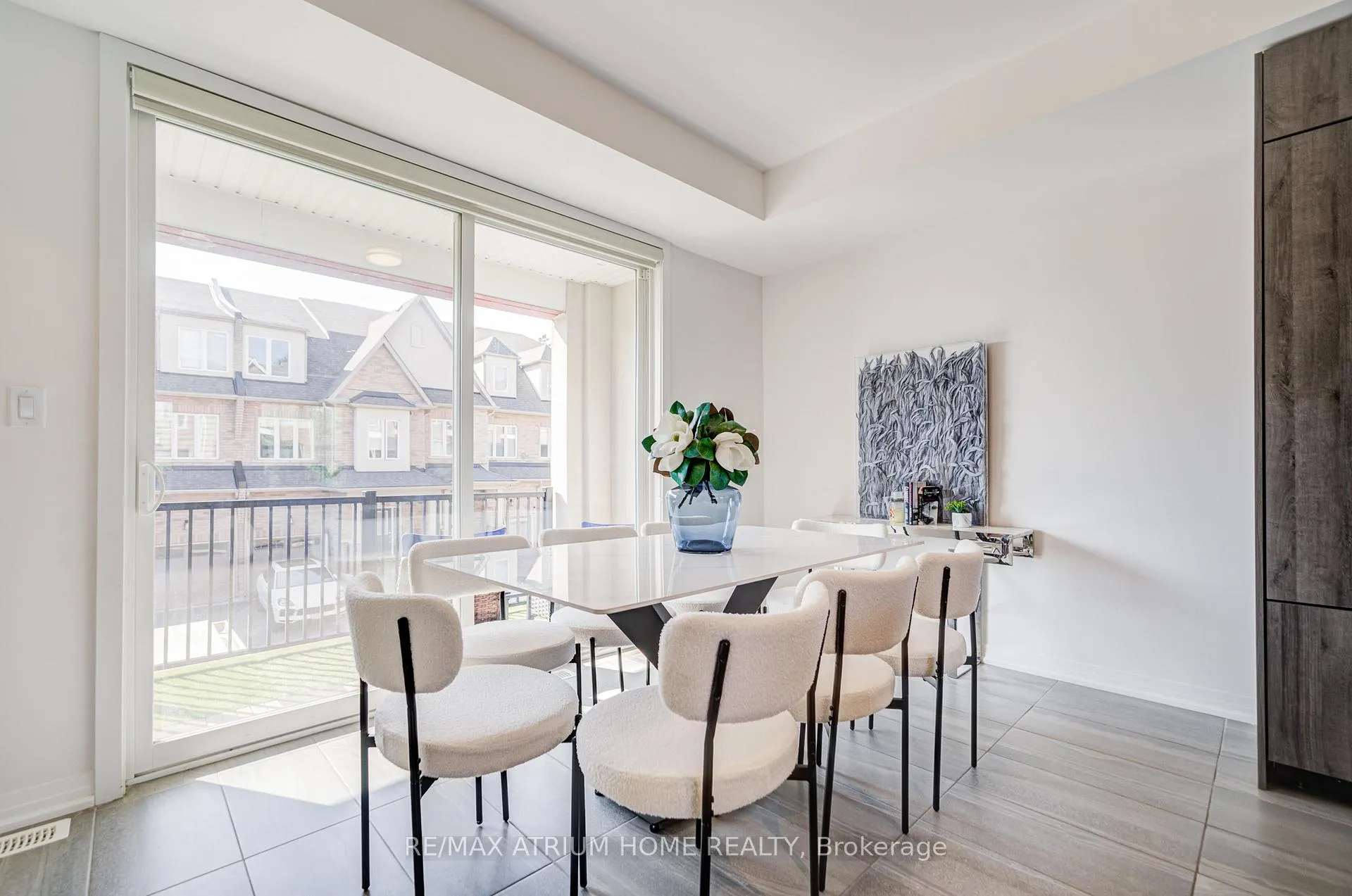 Photo 16 of 9076 Woodbine Ave, Markham, Buttonville — HOMEH