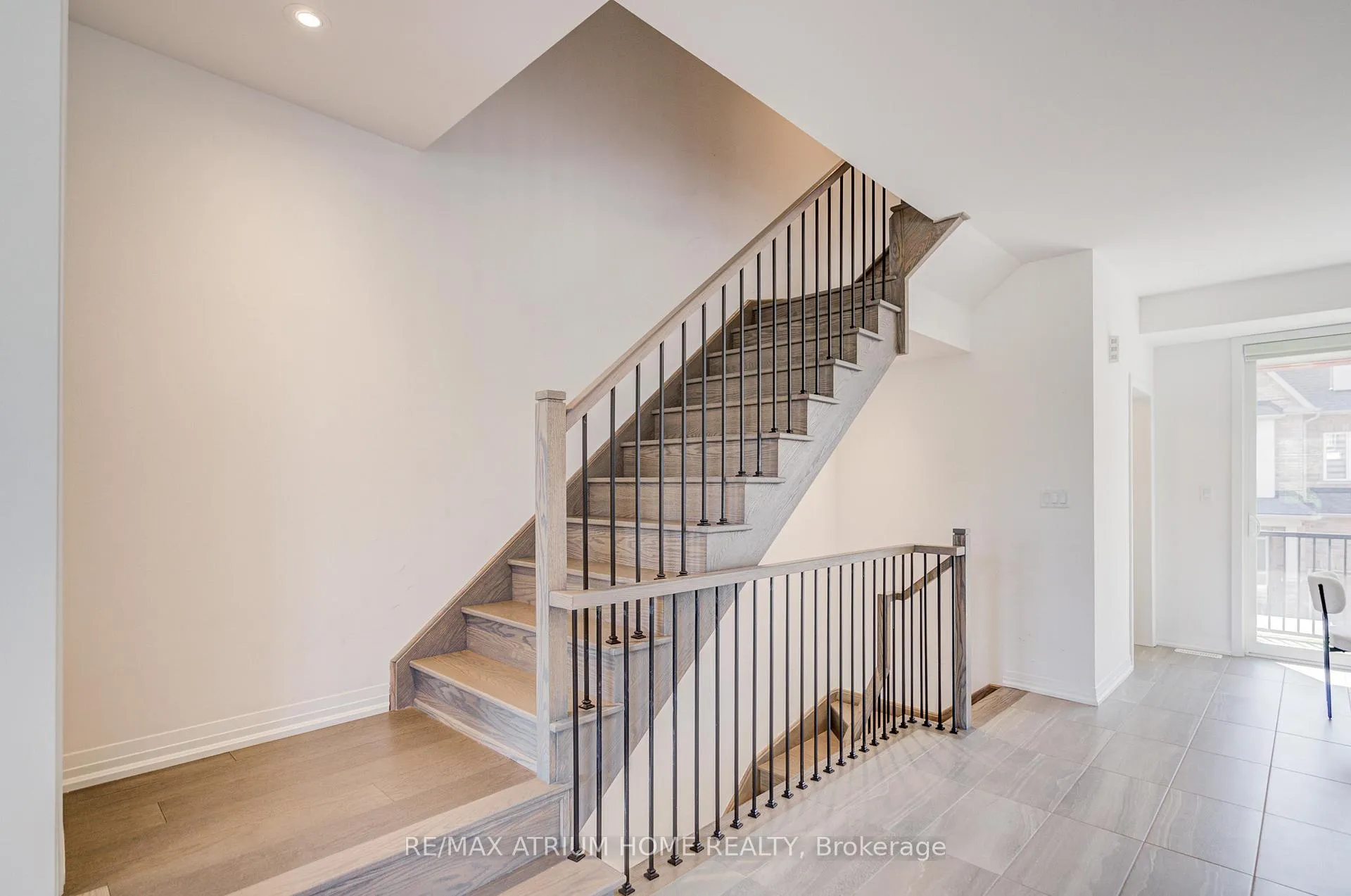 Photo 22 of 9076 Woodbine Ave, Markham, Buttonville — HOMEH