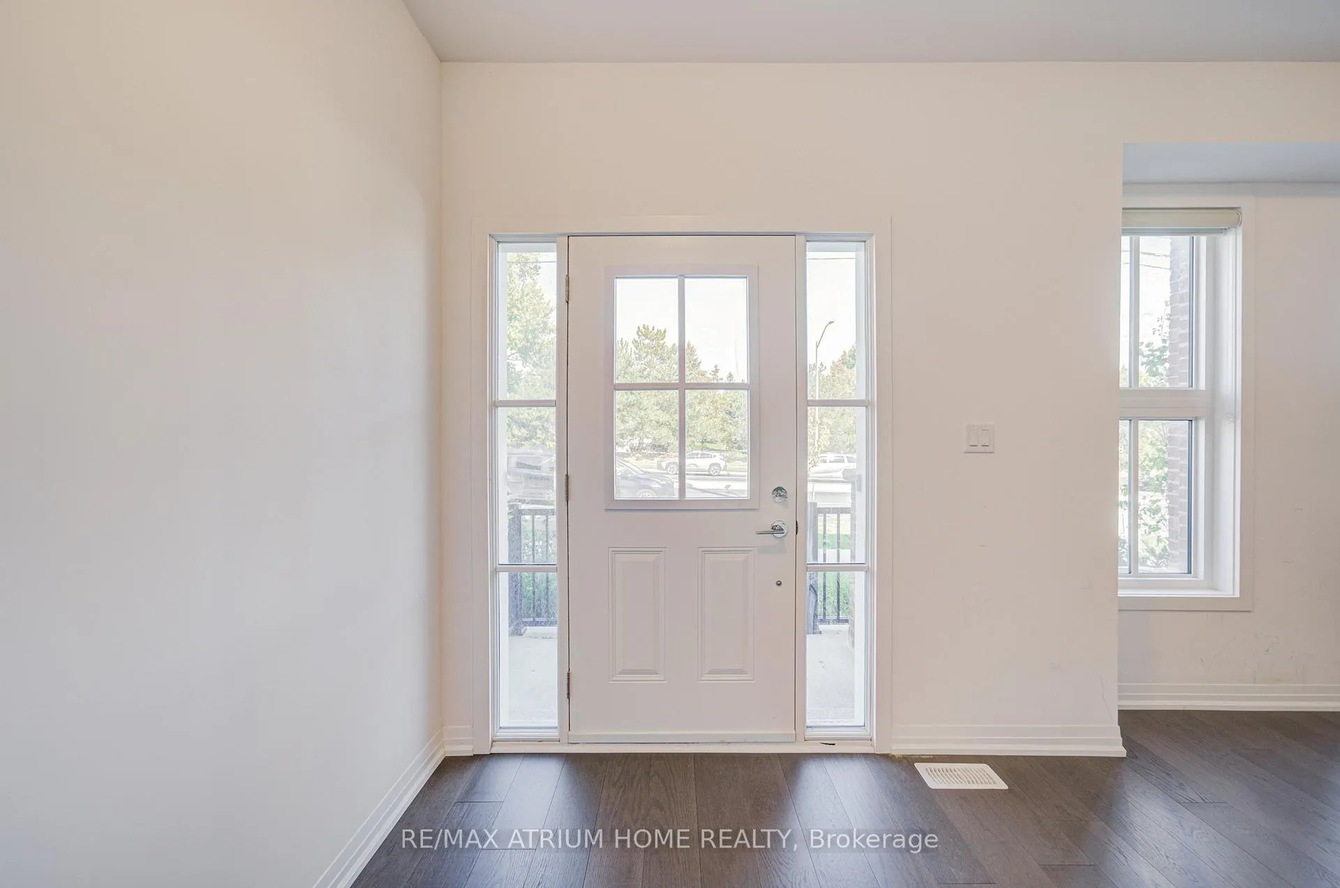 Photo 23 of 9076 Woodbine Ave, Markham, Buttonville — HOMEH