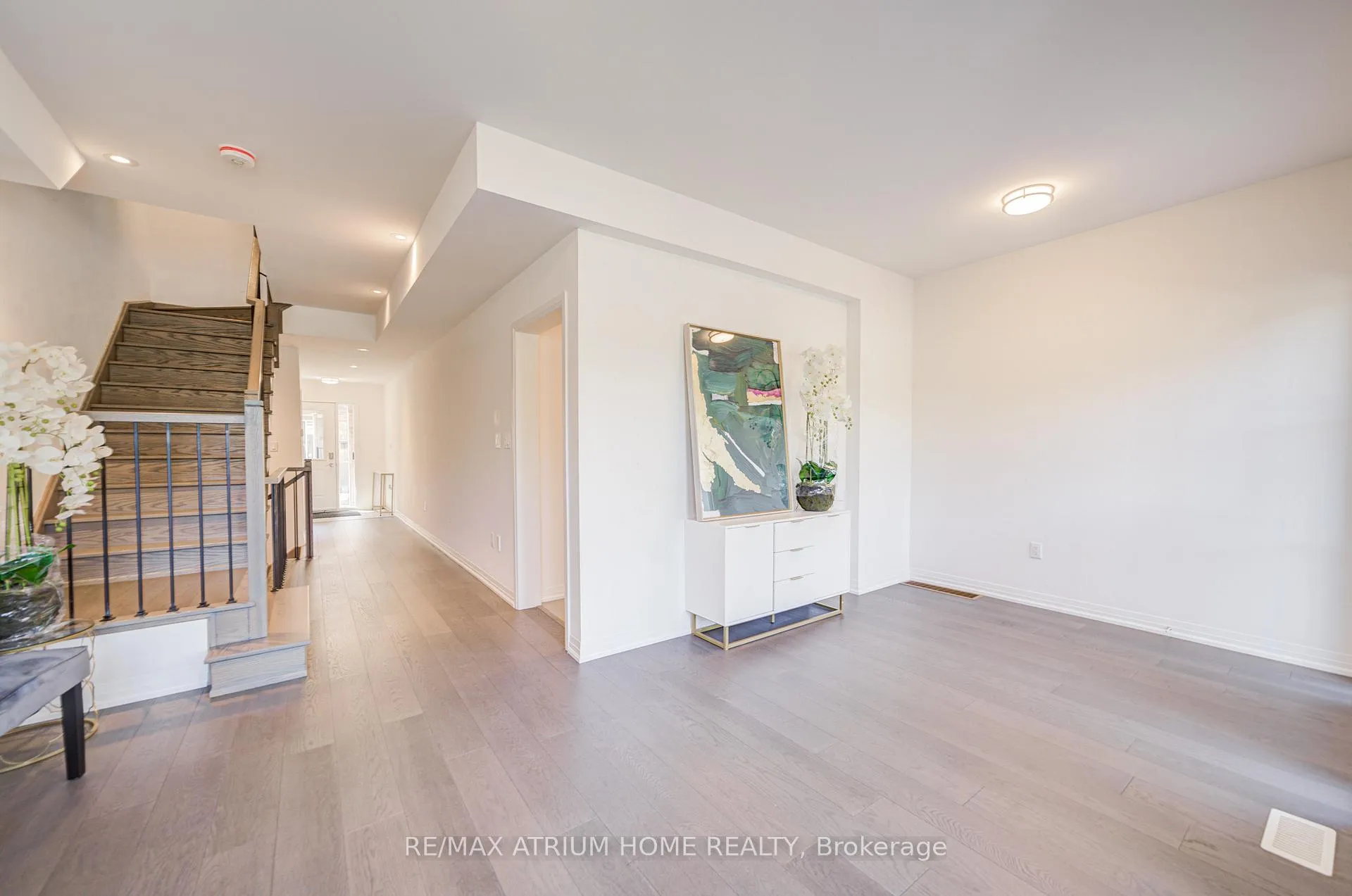 Photo 25 of 9076 Woodbine Ave, Markham, Buttonville — HOMEH