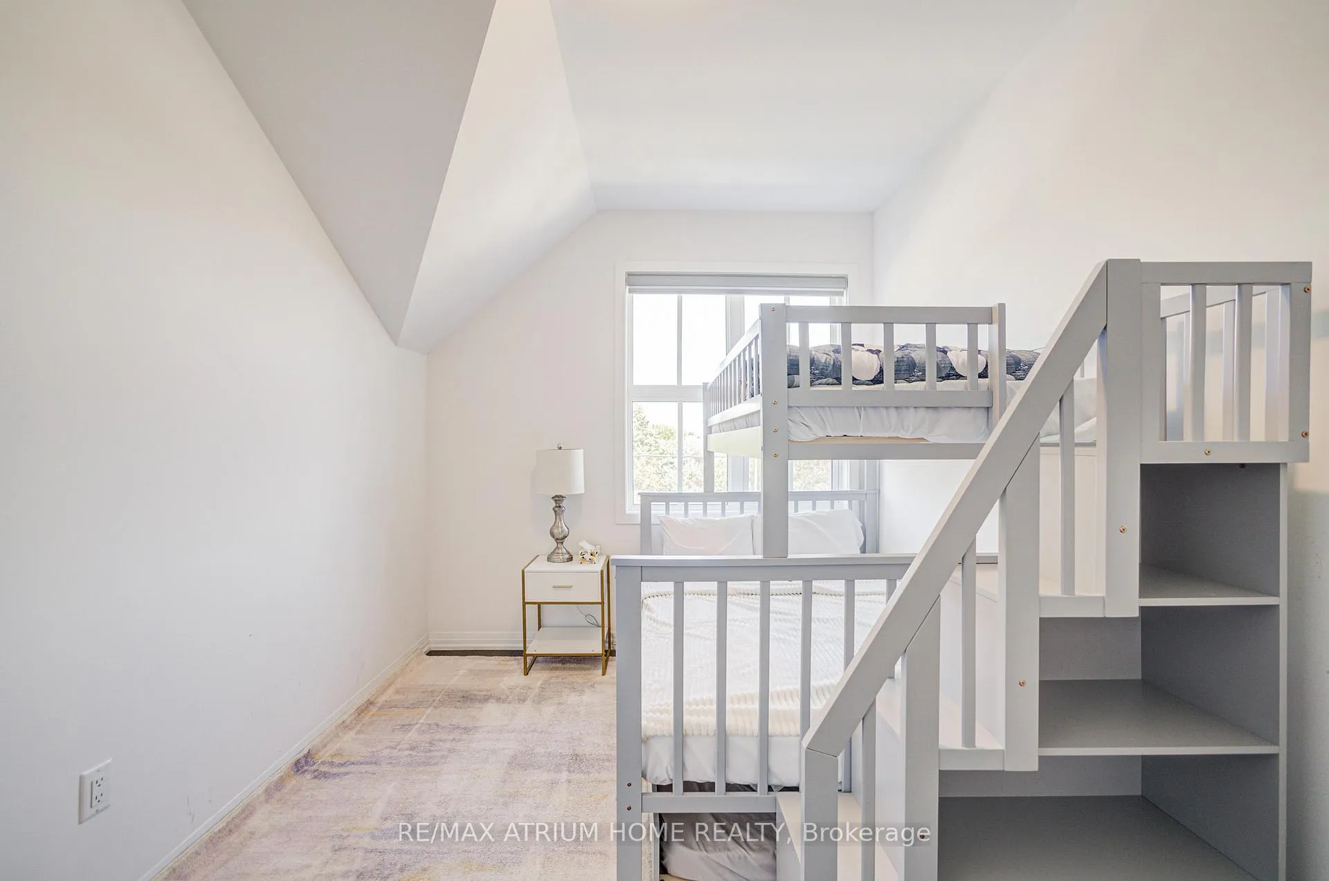 Photo 43 of 9076 Woodbine Ave, Markham, Buttonville — HOMEH