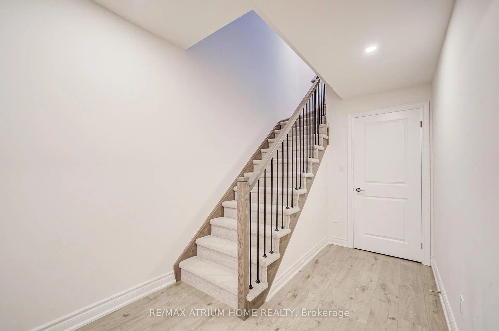 Photo 46 of 9076 Woodbine Ave, Markham, Buttonville — HOMEH