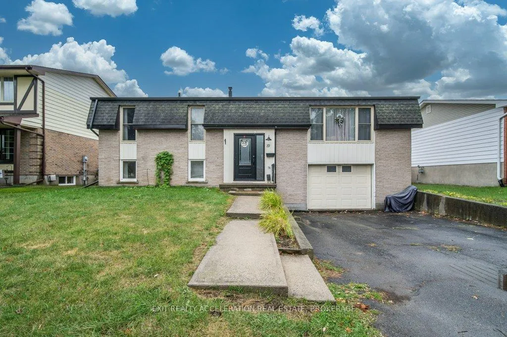 Photo 2 of 19 Mortensen Drive, Loyalist, Amherstview — HOMEH