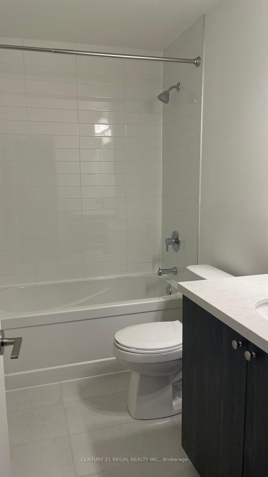 Photo 8 of Unit 920, 51 Clarington Boulevard, Clarington, Bowmanville — HOMEH