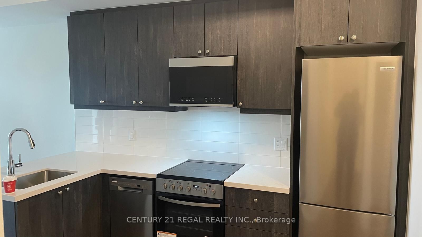 Photo 2 of Unit 920, 51 Clarington Boulevard, Clarington, Bowmanville — HOMEH