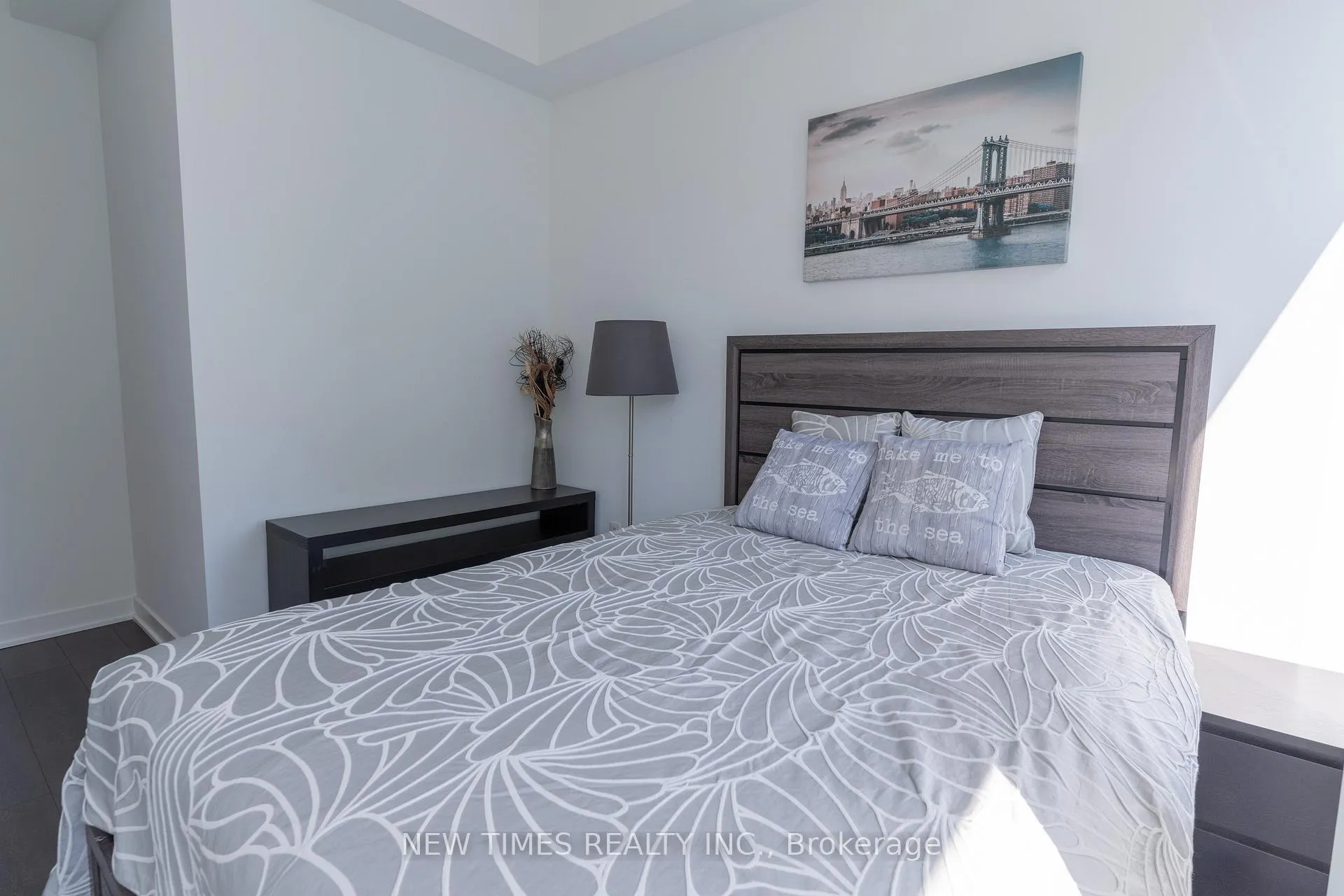 Photo 3 of Unit 1205, 125 Blue Jays Way, Toronto, Waterfront Communities — HOMEH