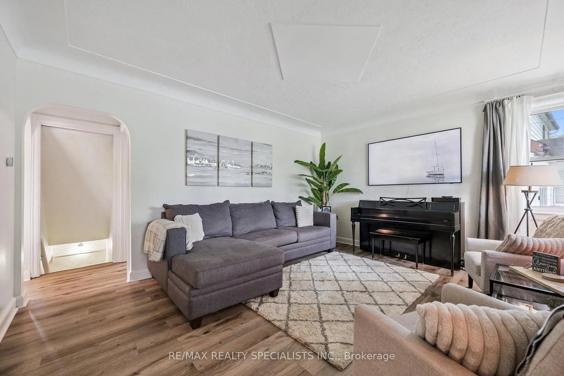 Photo 8 of 33 Hamel Avenue, Kitchener — HOMEH