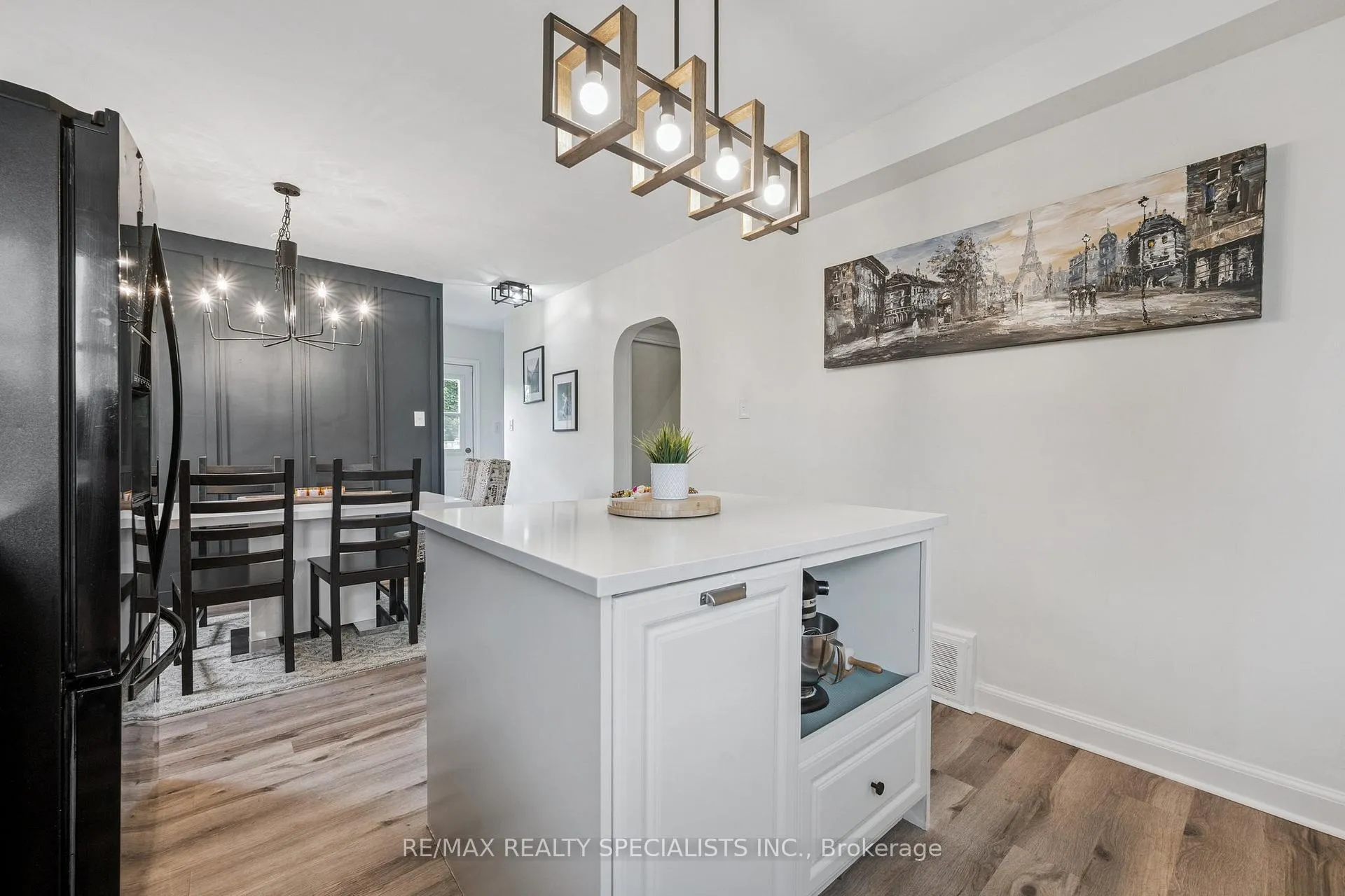 Photo 11 of 33 Hamel Avenue, Kitchener — HOMEH