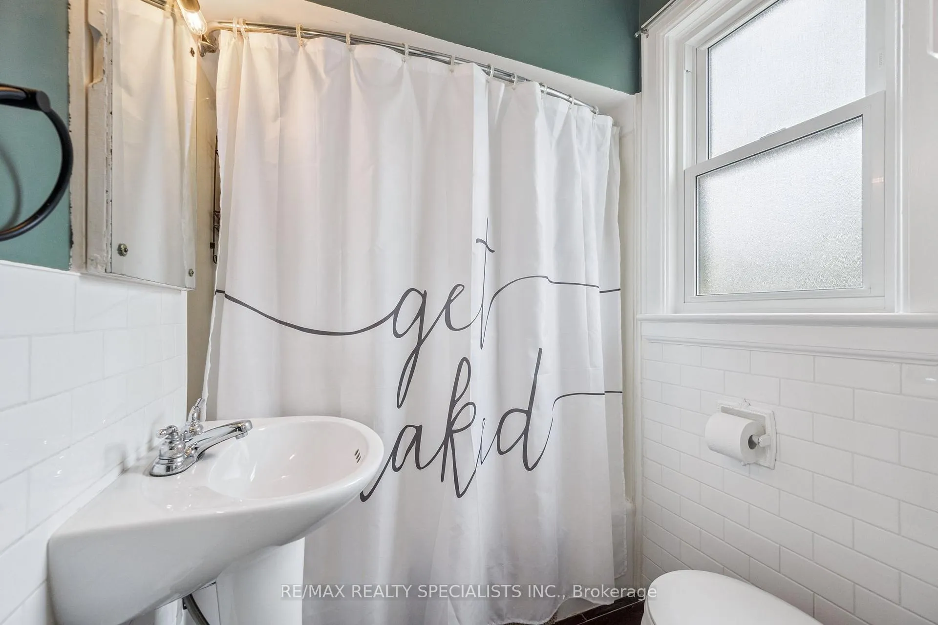 Photo 15 of 33 Hamel Avenue, Kitchener — HOMEH