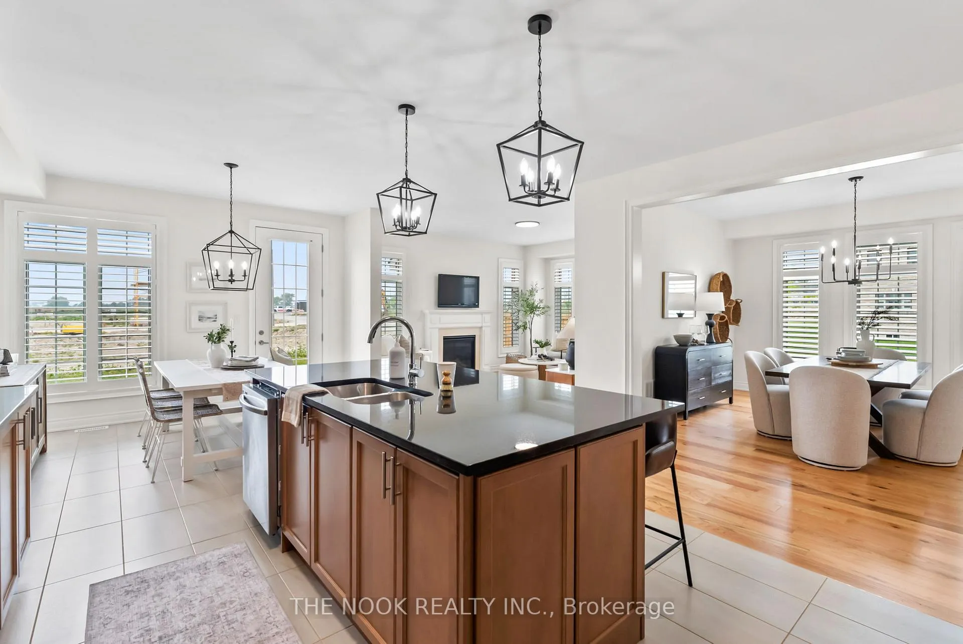 Photo 3 of 110 Wamsley Crescent, Clarington, Newcastle — HOMEH
