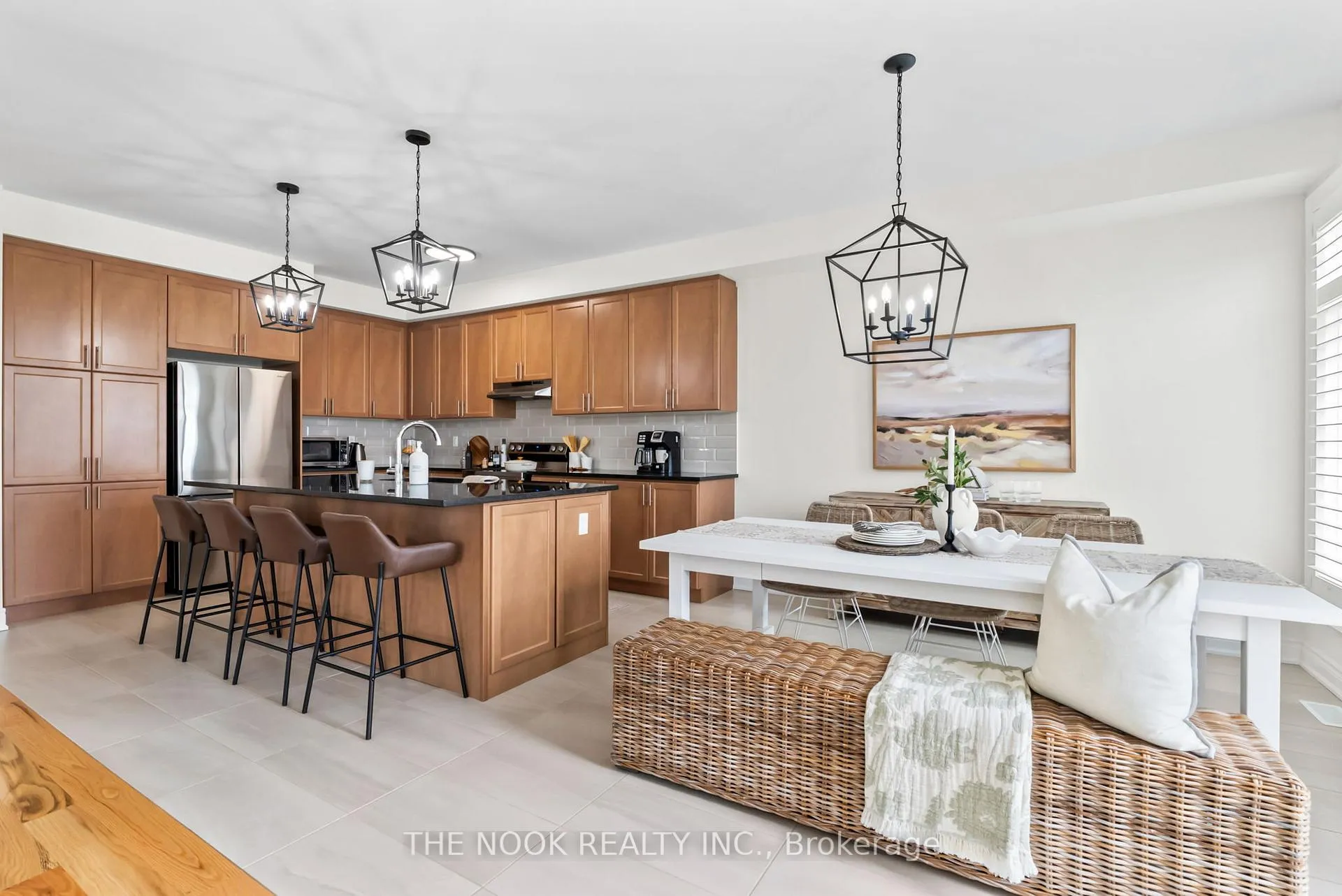 Photo 10 of 110 Wamsley Crescent, Clarington, Newcastle — HOMEH