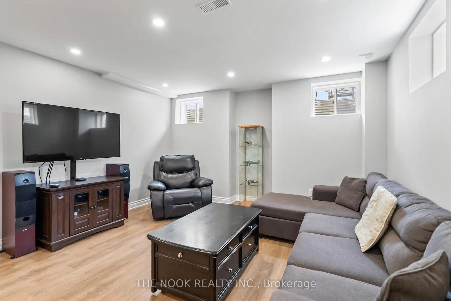 Photo 40 of 110 Wamsley Crescent, Clarington, Newcastle — HOMEH