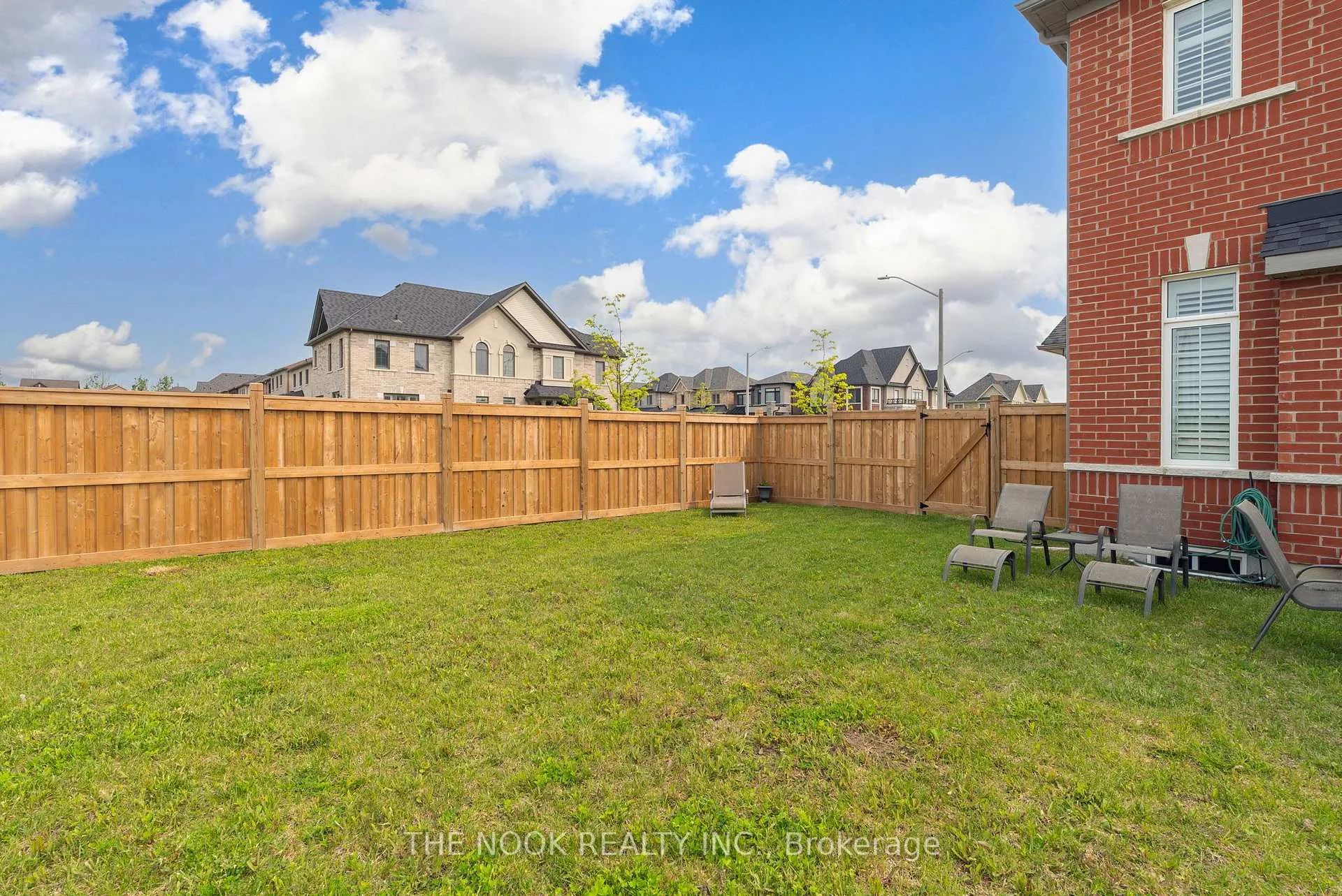 Photo 46 of 110 Wamsley Crescent, Clarington, Newcastle — HOMEH