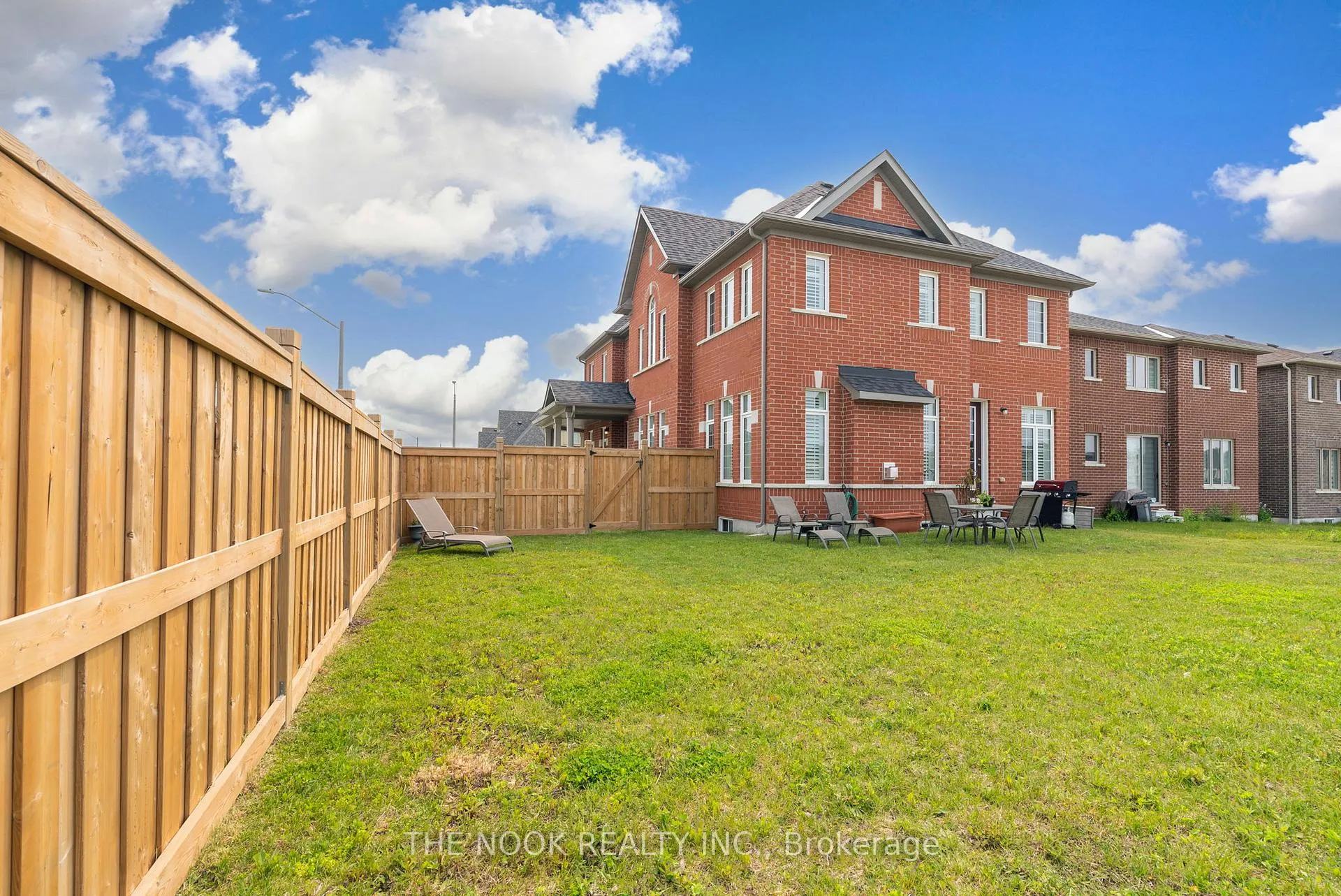 Photo 48 of 110 Wamsley Crescent, Clarington, Newcastle — HOMEH