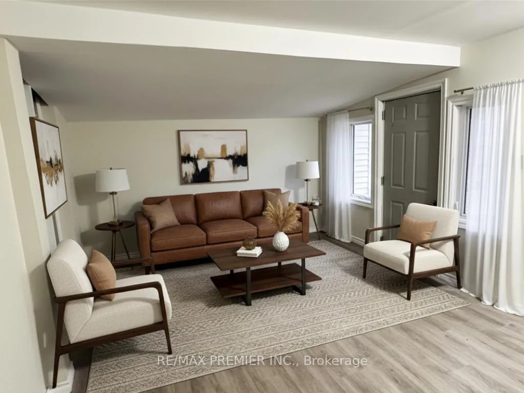 Photo 2 of 264 Delaware Avenue, Chatham-Kent — HOMEH