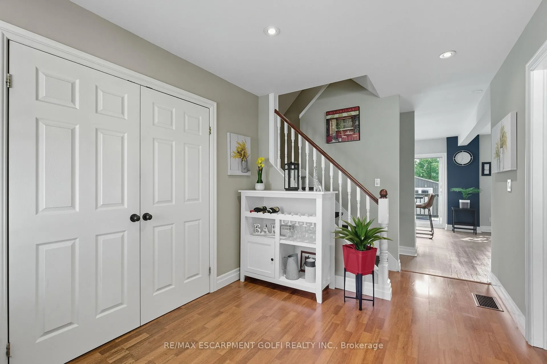 Photo 4 of 201 East 28th Street, Hamilton, Eastmount — HOMEH