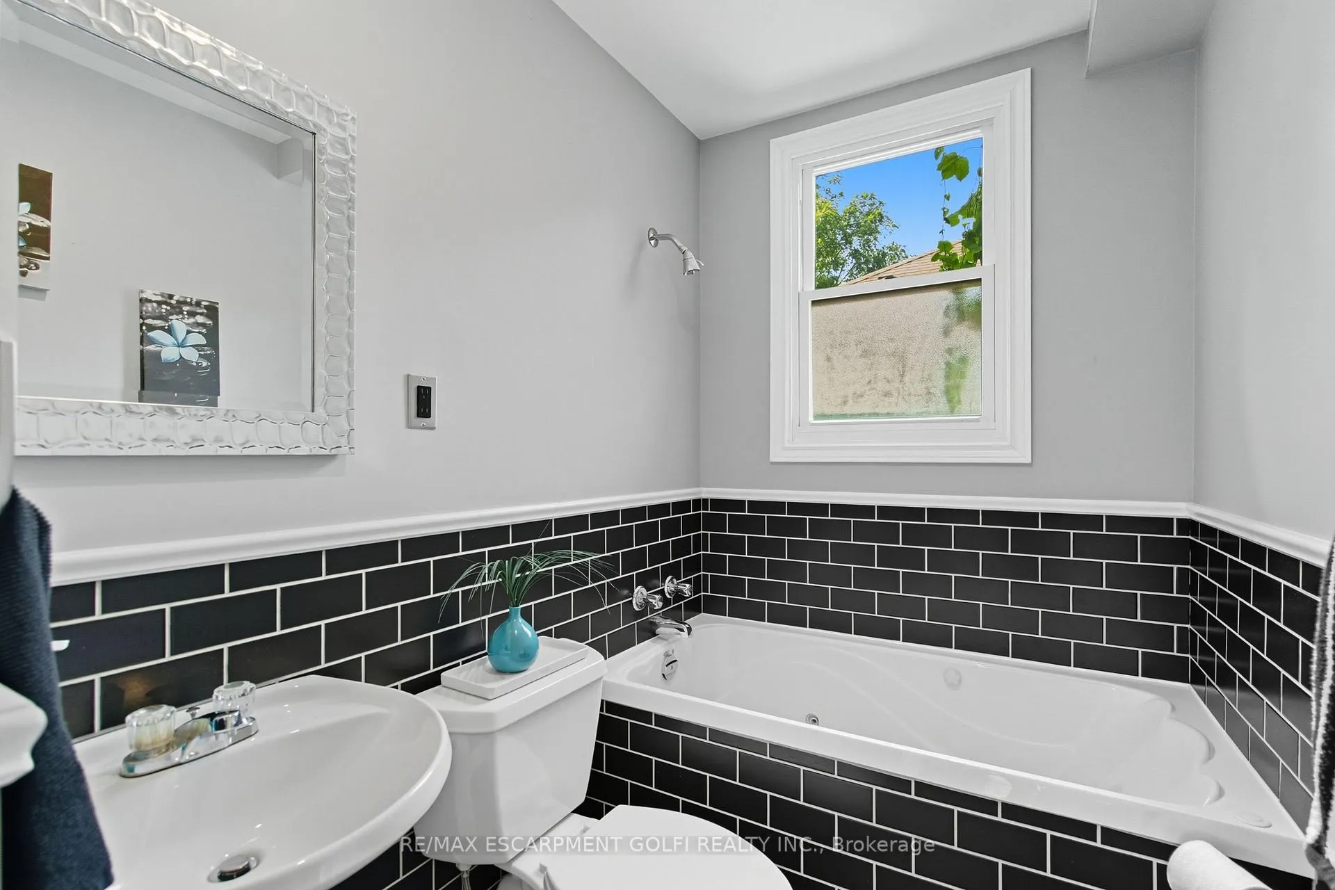 Photo 9 of 201 East 28th Street, Hamilton, Eastmount — HOMEH