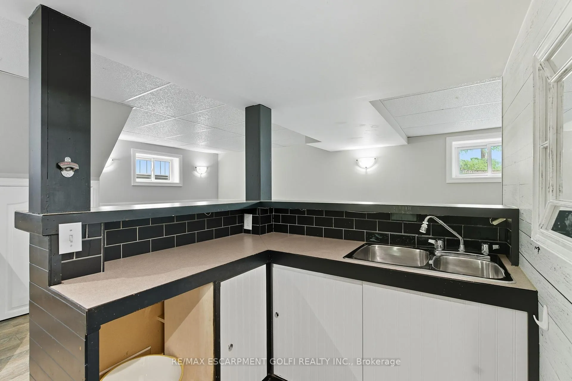 Photo 17 of 201 East 28th Street, Hamilton, Eastmount — HOMEH