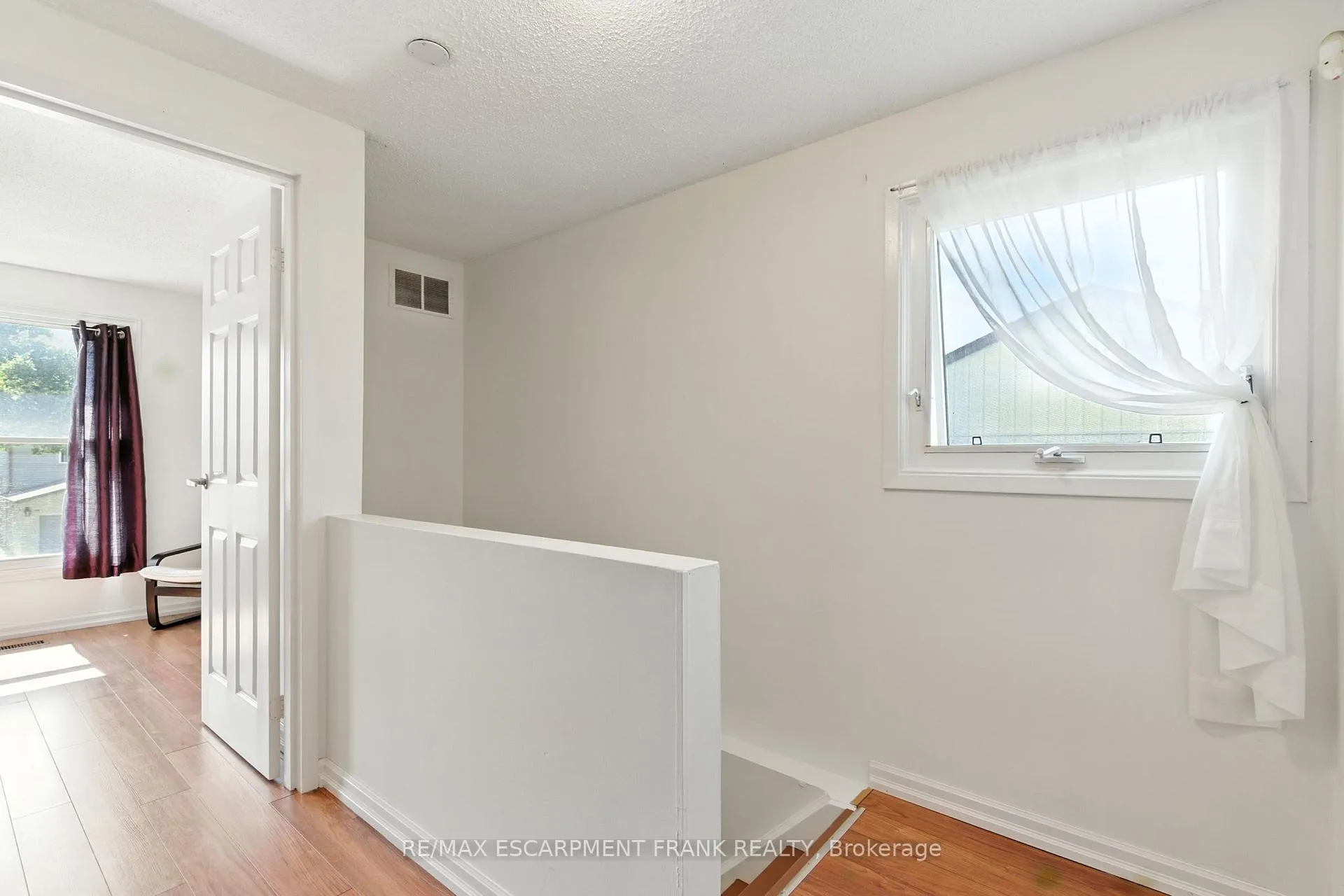 Photo 20 of 387 Franklin Road, Hamilton, Burkholme — HOMEH