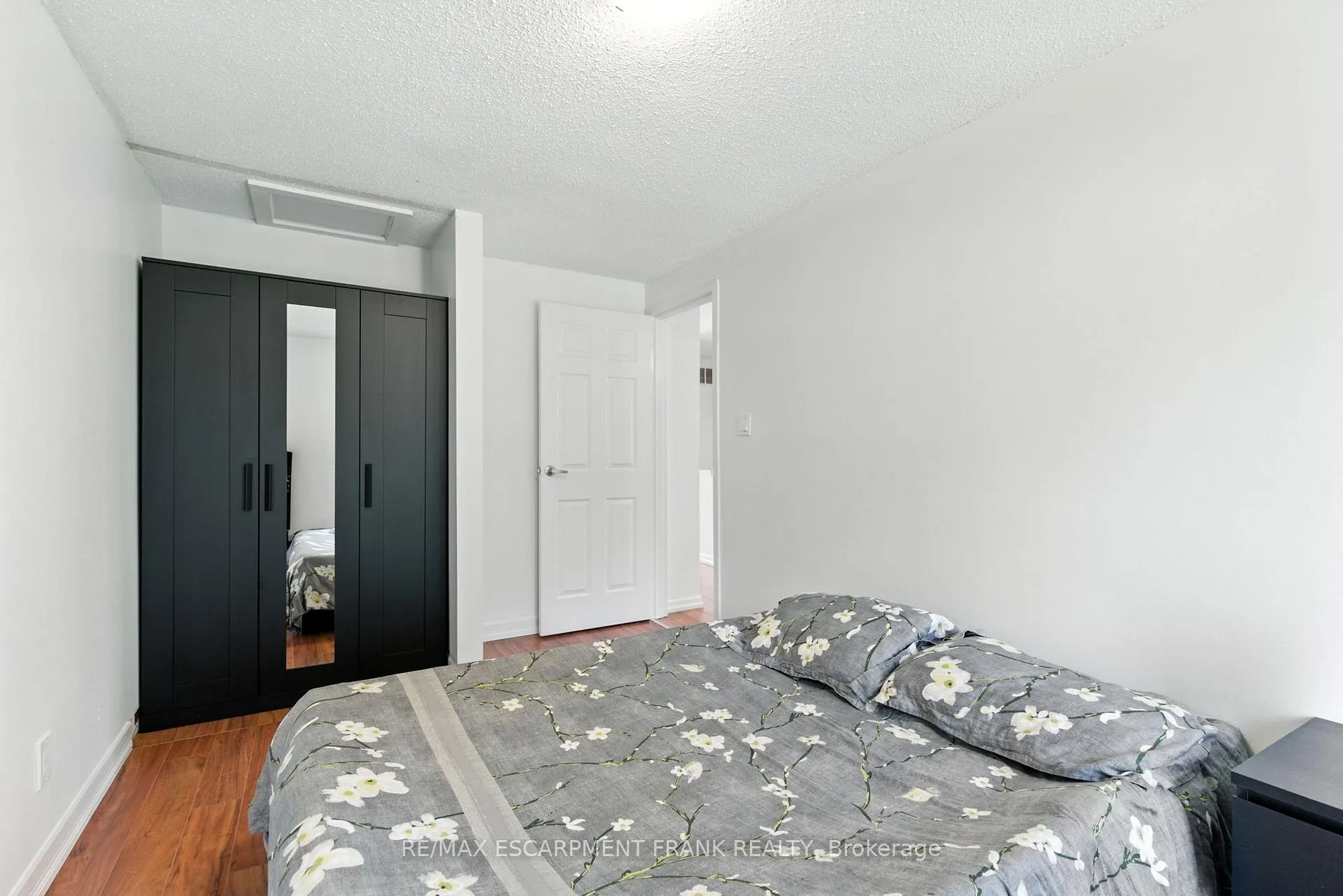Photo 24 of 387 Franklin Road, Hamilton, Burkholme — HOMEH