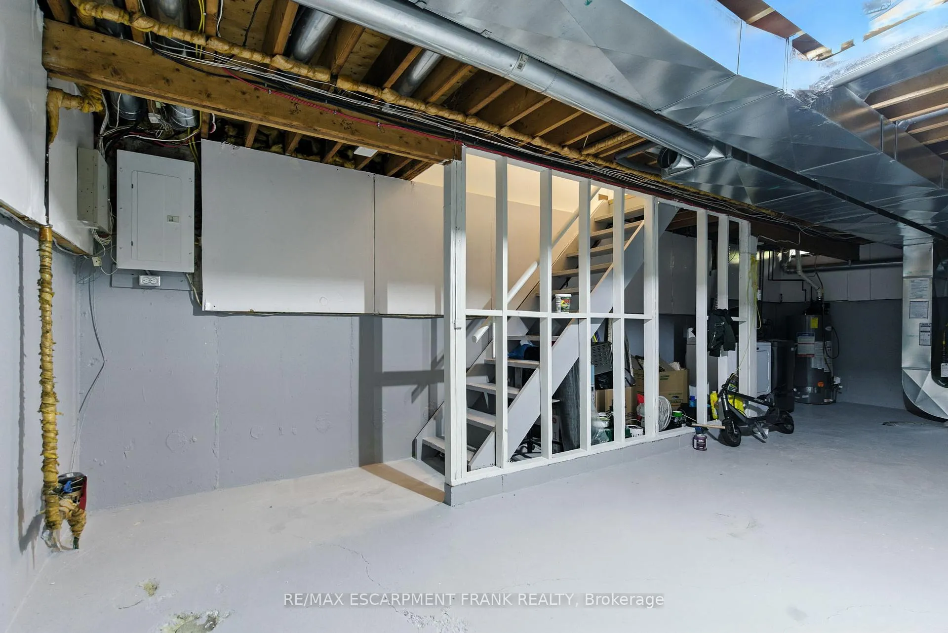 Photo 31 of 387 Franklin Road, Hamilton, Burkholme — HOMEH