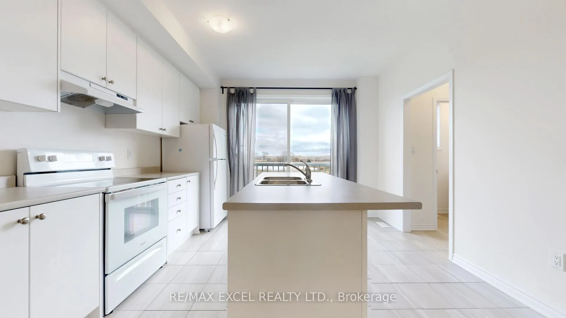 Photo 10 of 84 Sandhill Crane Drive, Wasaga Beach — HOMEH