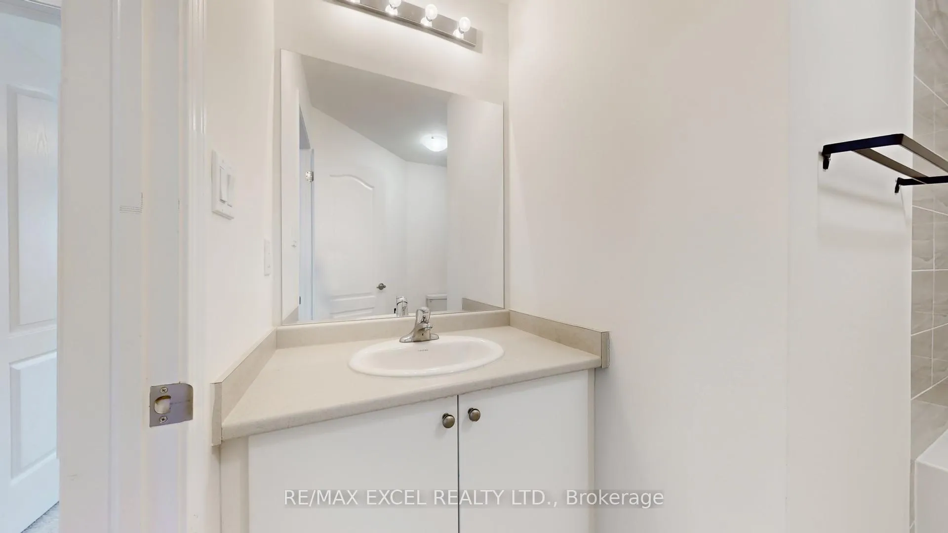 Photo 36 of 84 Sandhill Crane Drive, Wasaga Beach — HOMEH