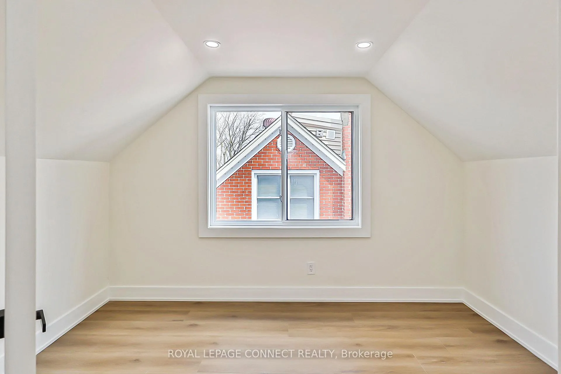Photo 7 of 761 Guelph Street, Kitchener — HOMEH