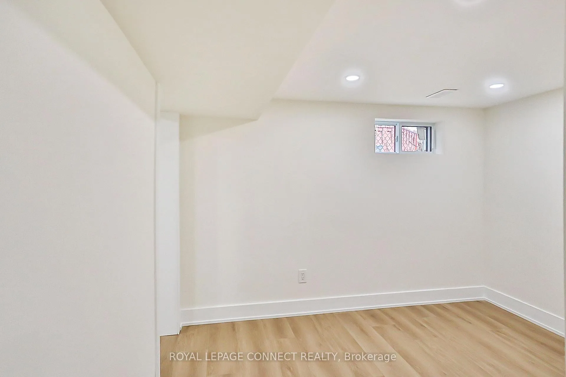 Photo 9 of 761 Guelph Street, Kitchener — HOMEH