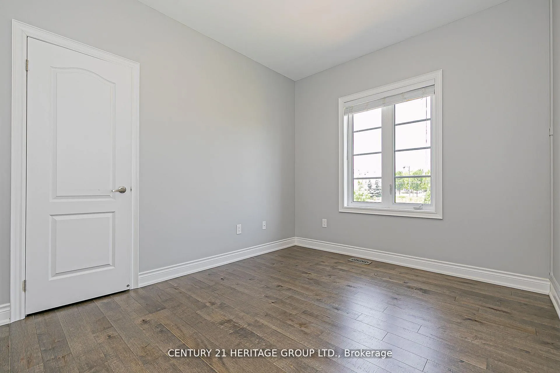 Photo 27 of 2 Roy Harper Avenue, Aurora, Rural Aurora — HOMEH