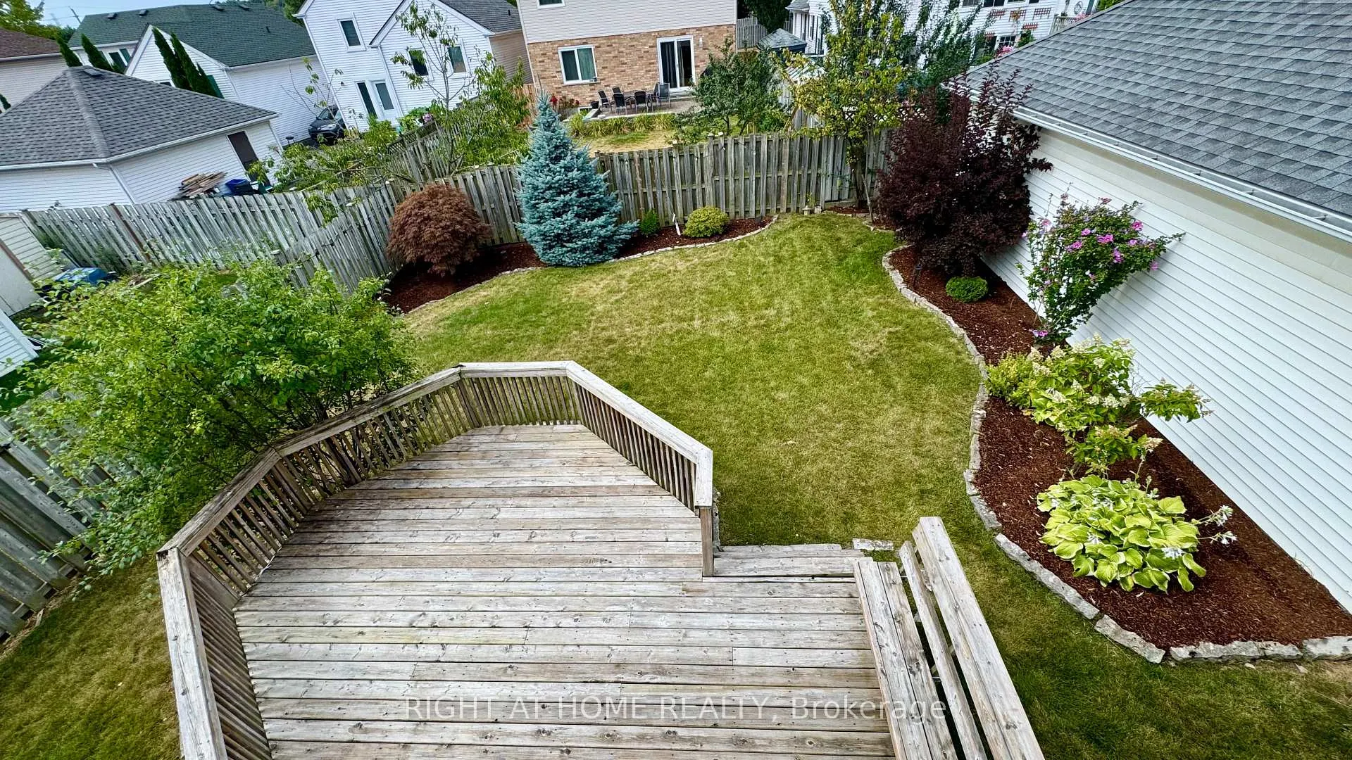 Photo 44 of 19 Windflower Drive, Kitchener — HOMEH
