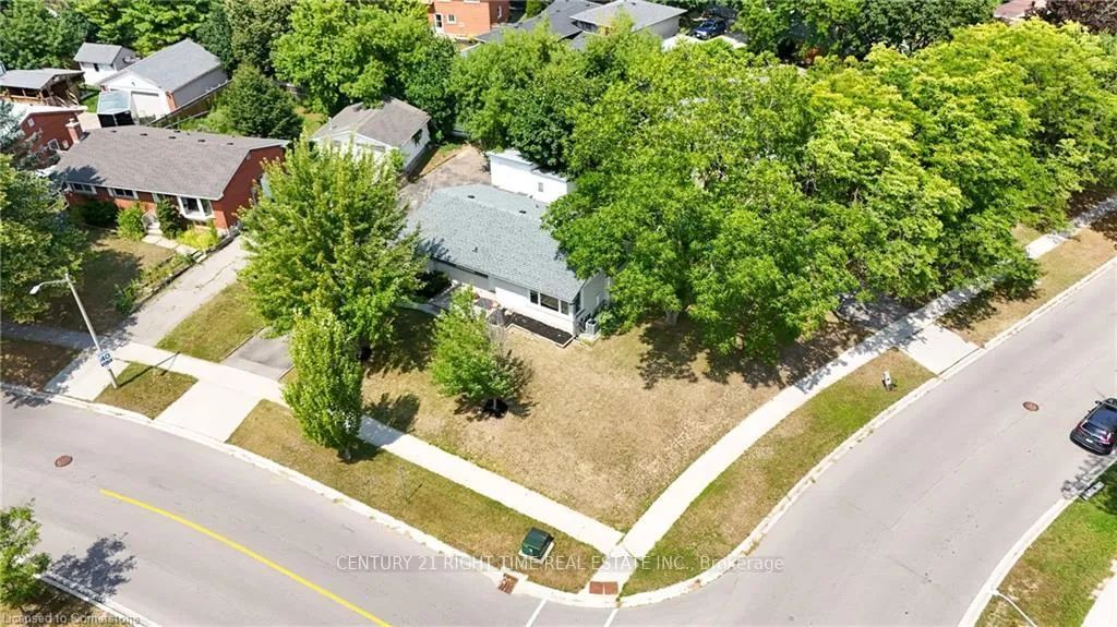Photo 4 of 280 Dale Crescent, Waterloo — HOMEH