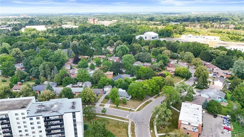 Photo 5 of 280 Dale Crescent, Waterloo — HOMEH