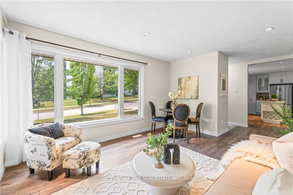 Photo 10 of 280 Dale Crescent, Waterloo — HOMEH