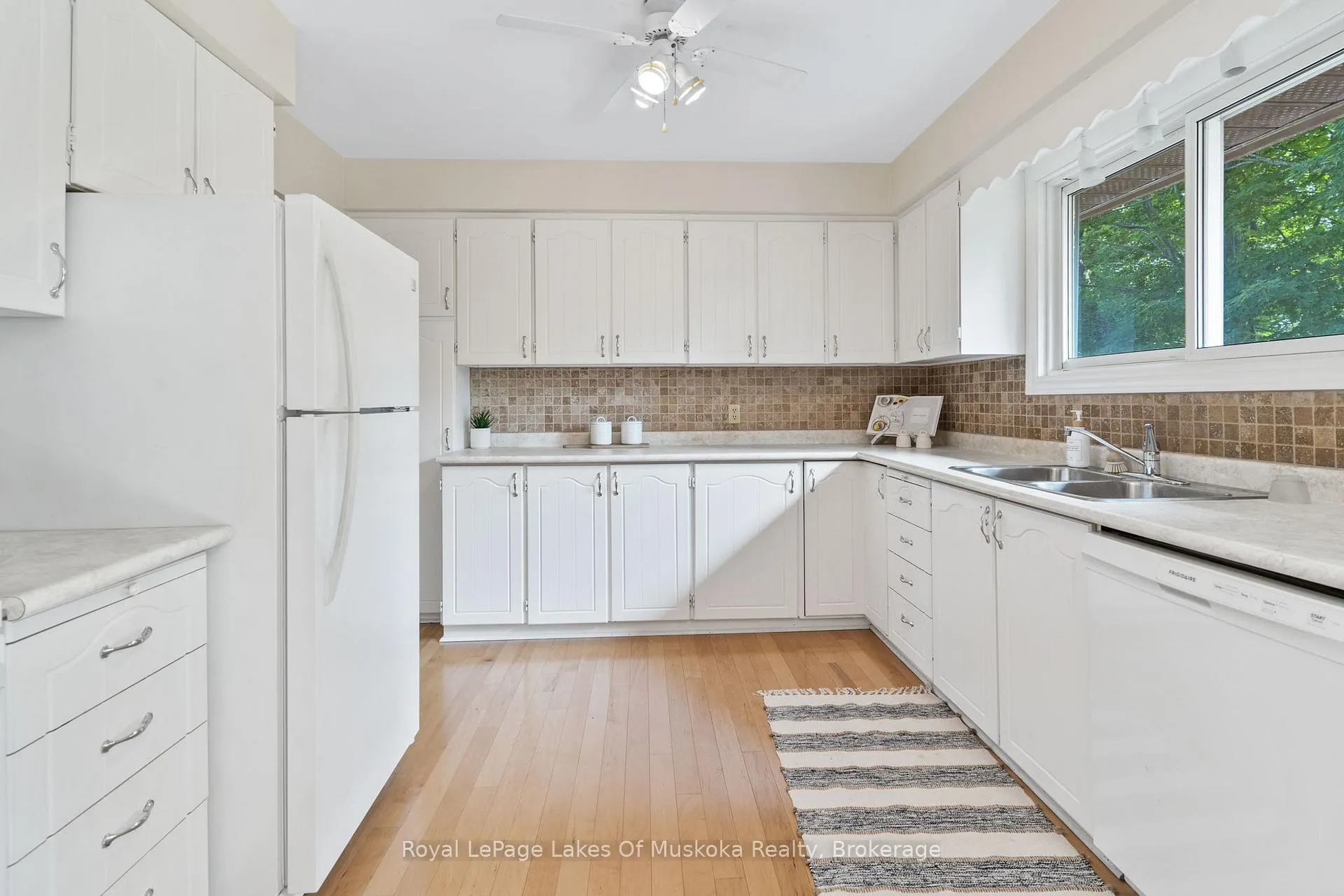 Photo 11 of 37 Church Street, Bracebridge, Monck (Bracebridge) — HOMEH
