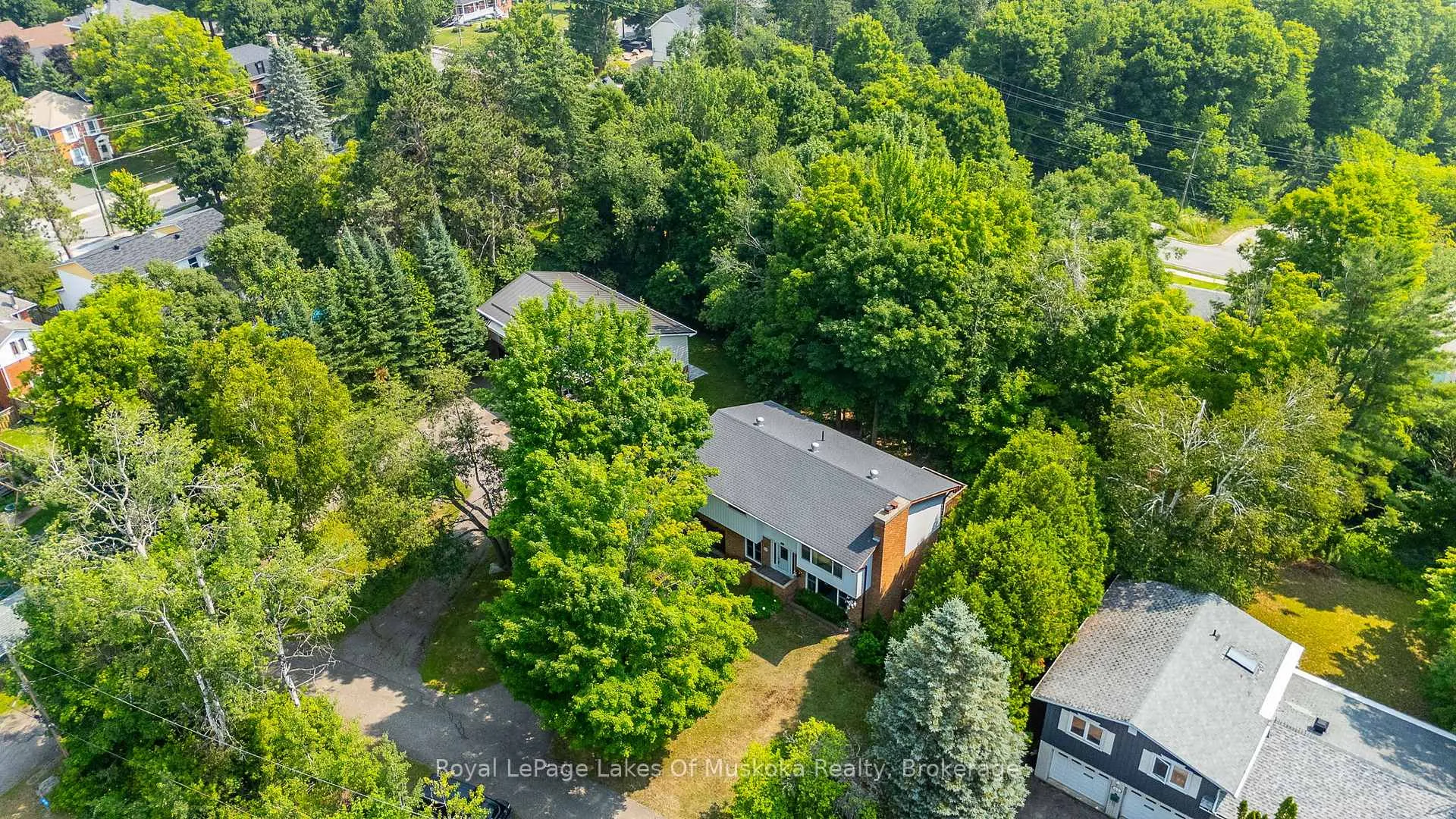 Photo 40 of 37 Church Street, Bracebridge, Monck (Bracebridge) — HOMEH