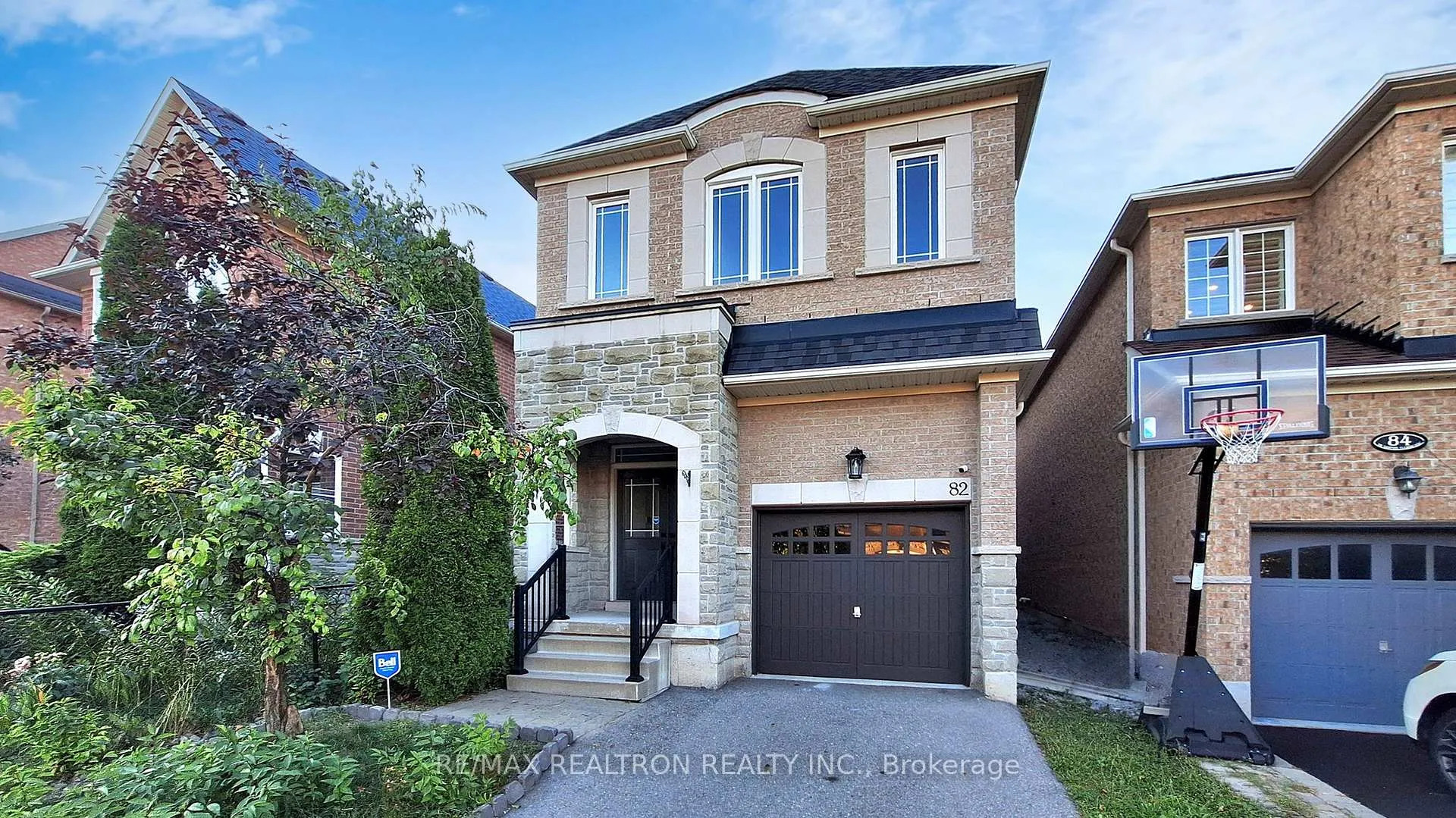 Photo 1 of 82 Sir Sanford Fleming Way, Vaughan, Patterson — HOMEH