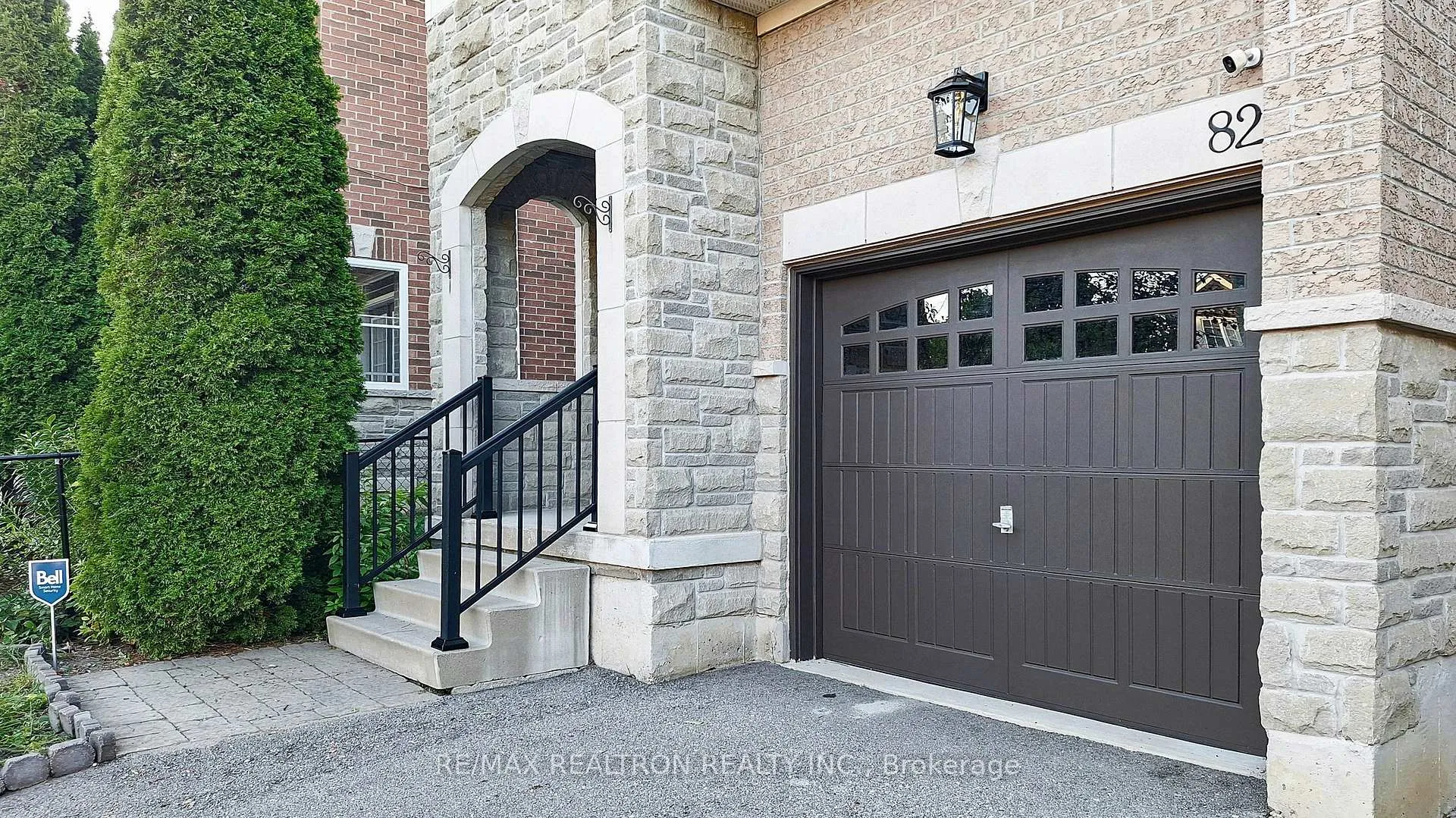 Photo 3 of 82 Sir Sanford Fleming Way, Vaughan, Patterson — HOMEH