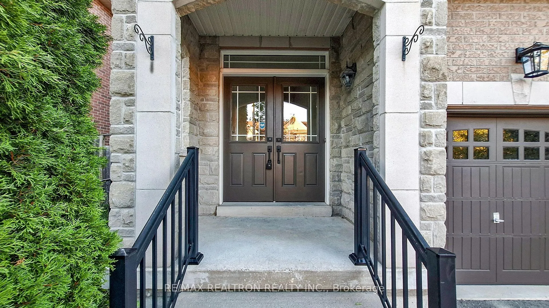 Photo 4 of 82 Sir Sanford Fleming Way, Vaughan, Patterson — HOMEH