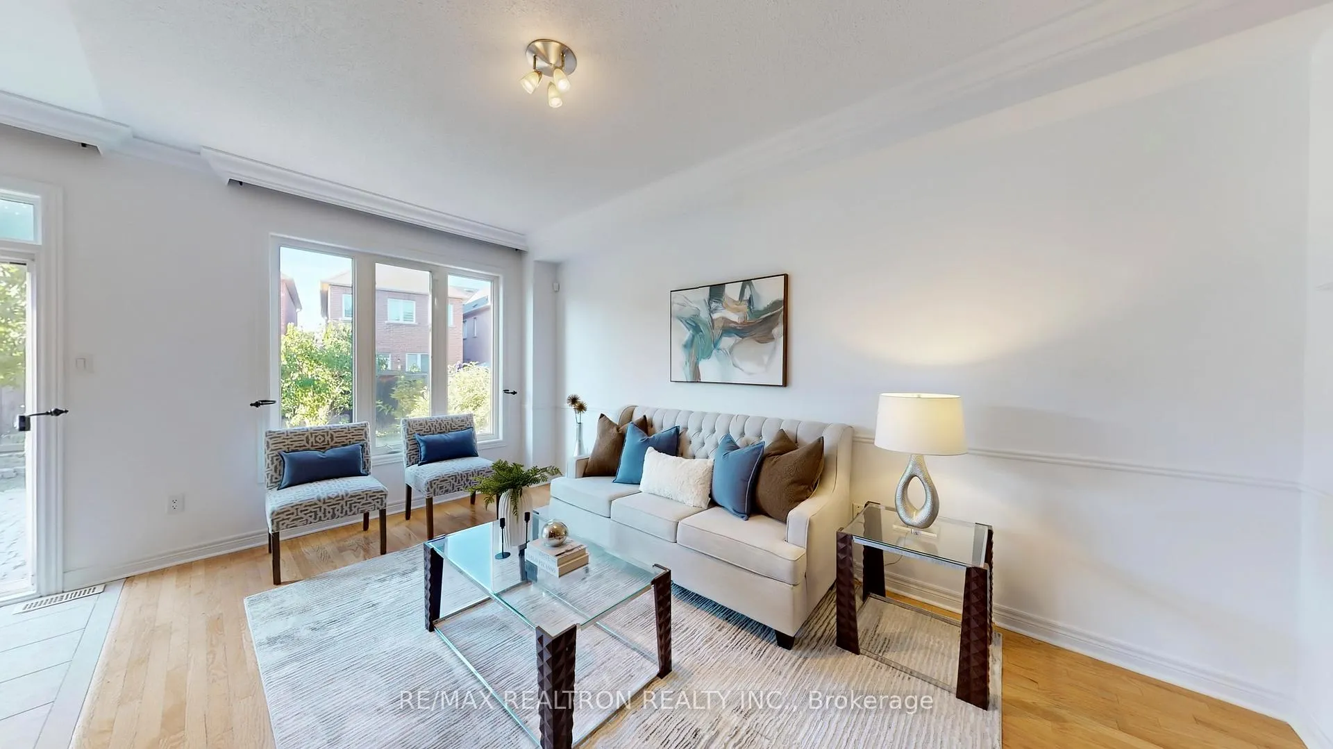 Photo 13 of 82 Sir Sanford Fleming Way, Vaughan, Patterson — HOMEH